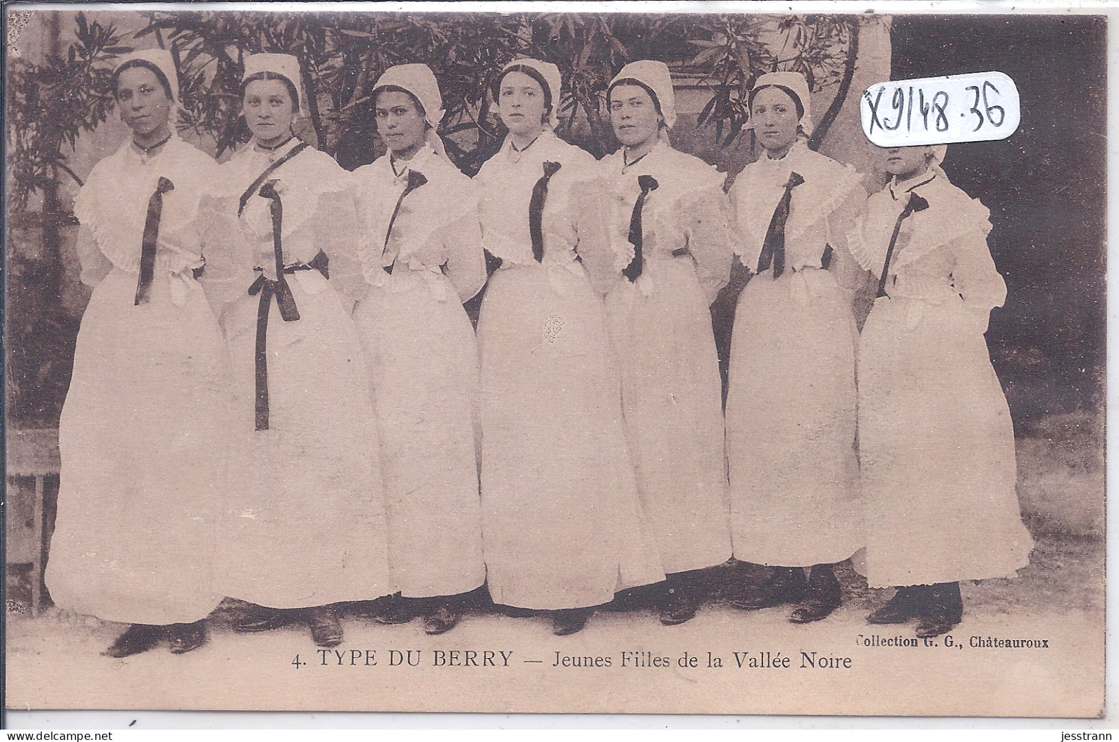 VALLEE NOIRE- TYPES DU BERRY- JEUNES FILLES - La Chatre