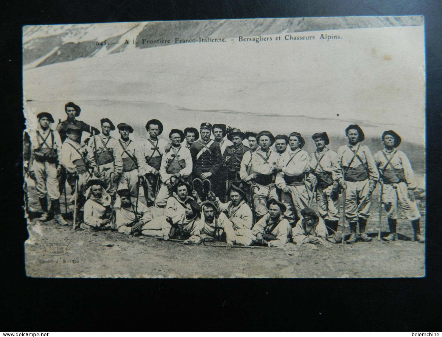 A LA FRONTIERE FRANCO-ITALIENNE     BERSAGLIERS ET CHASSEURS ALPINS - Reggimenti