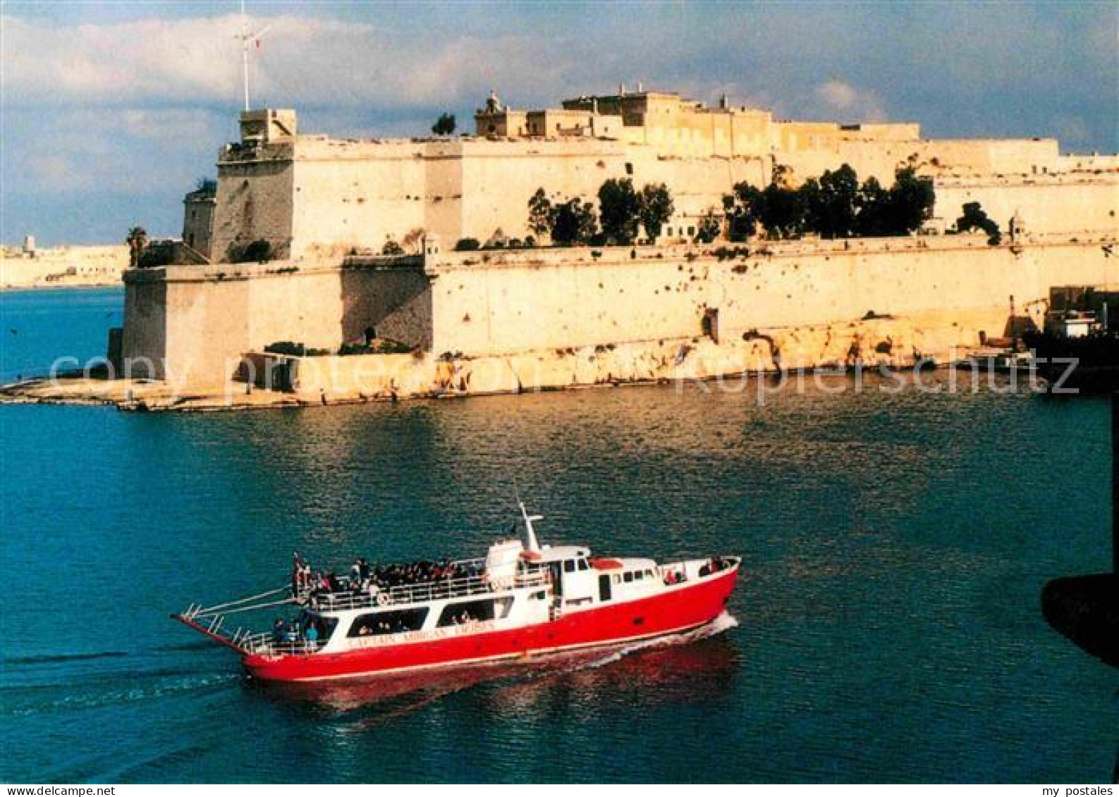 72807446 Malta Fort St Angelo Festung Hafen Faehre  - Malta