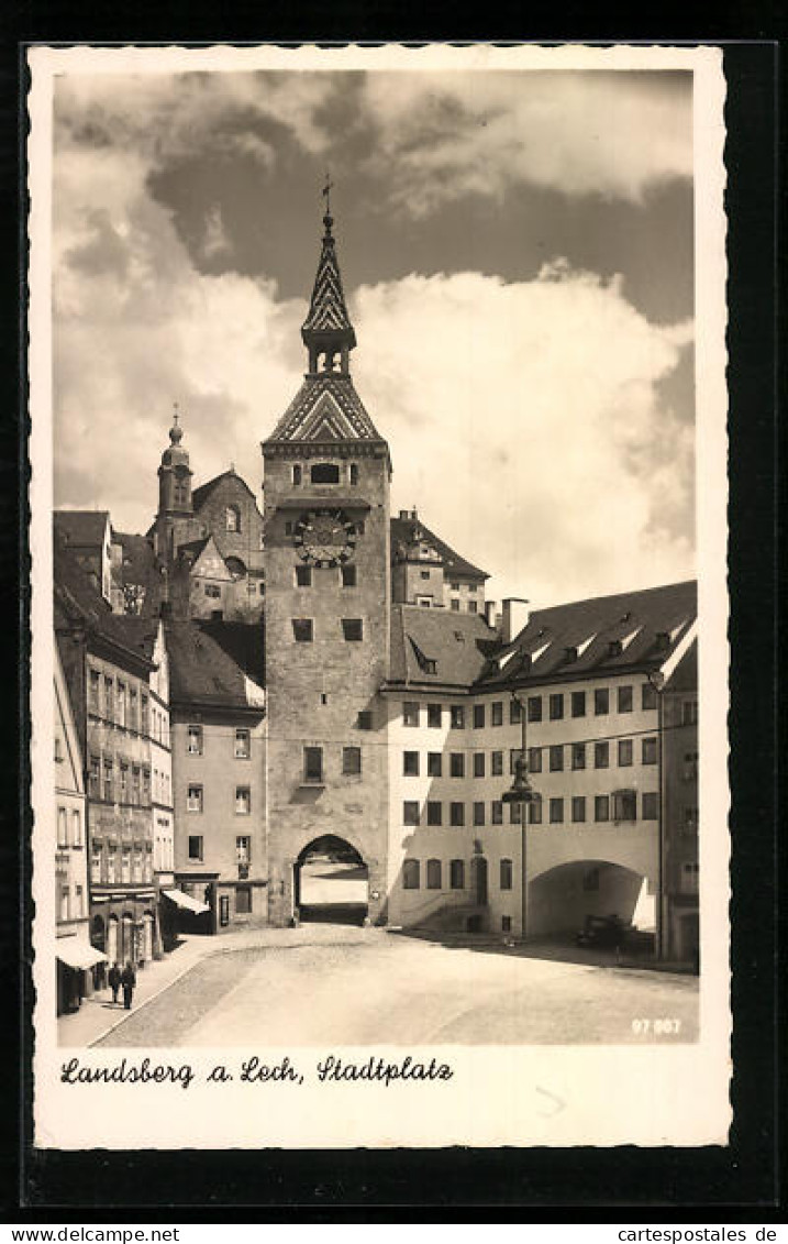 AK Landsberg A. Lech, Blick Auf Den Stadtplatz  - Landsberg