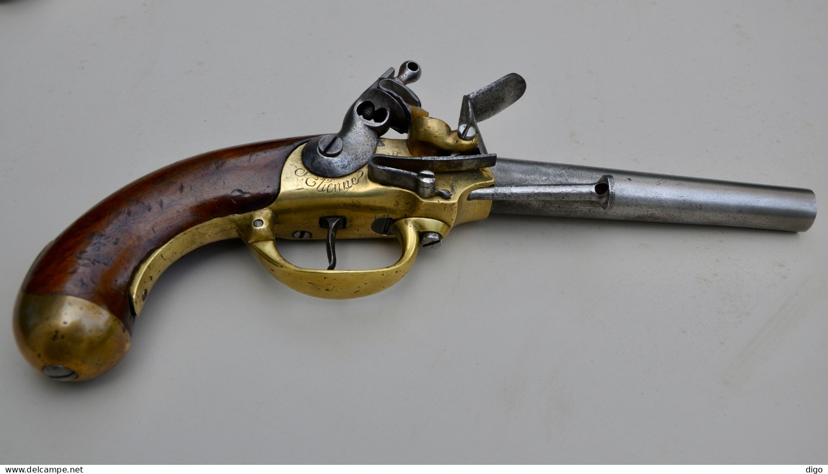 Pistolet à Silex De Cavalerie Modèle 1777 Du Second Type, Fabriqué à Saint Étienne En 1786 - Sammlerwaffen