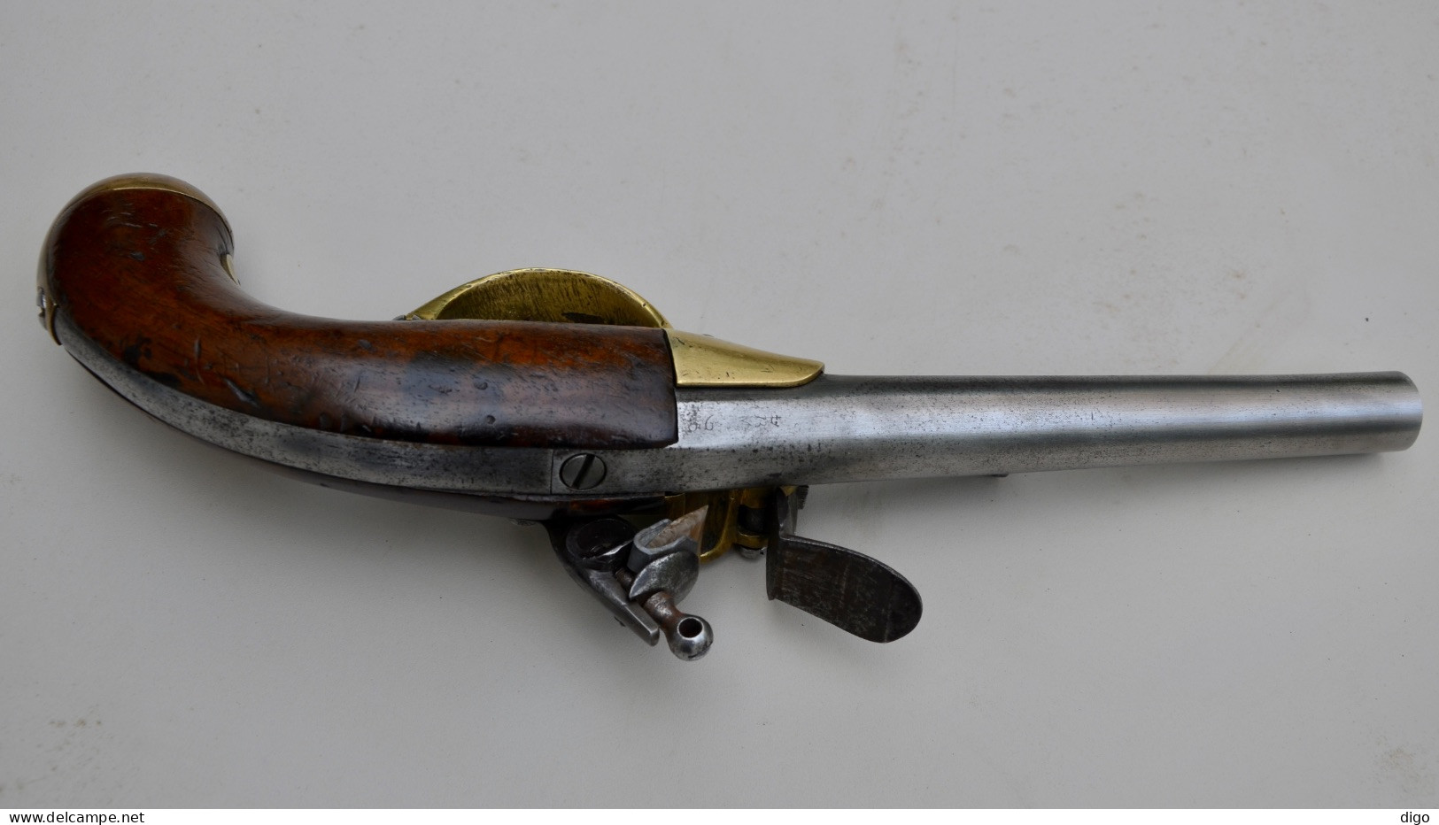 Pistolet à Silex De Cavalerie Modèle 1777 Du Second Type, Fabriqué à Saint Étienne En 1786 - Sammlerwaffen