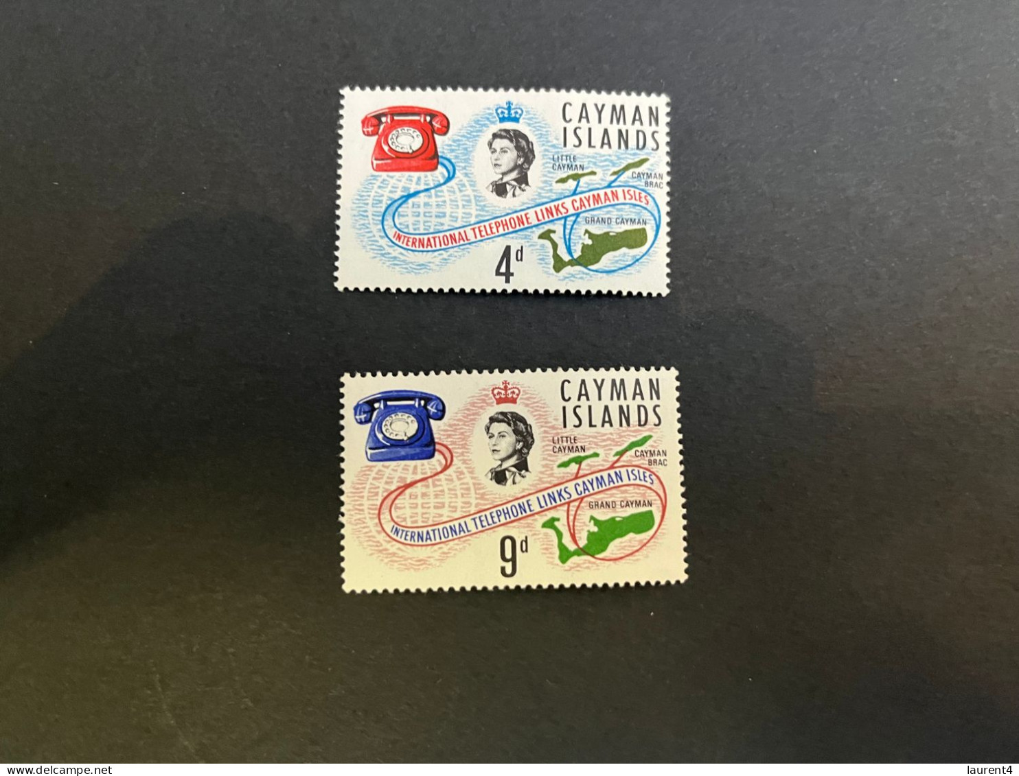 14-5-2024 (stamp)  Cayman Islands (2 Values) Telephone Link - Iles Caïmans
