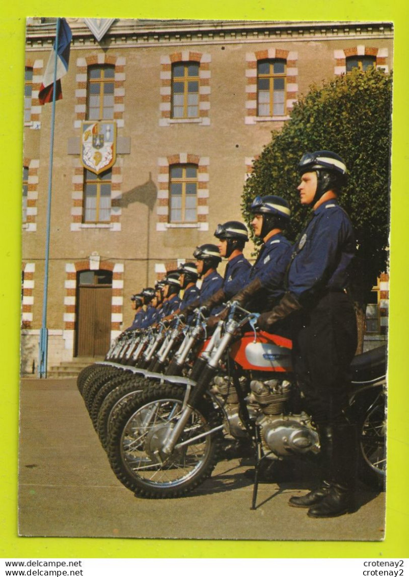 89 SENS Centre D'instruction Et D'application De La Police Nationale N°12234 Motards Motos Casques D'époque VOIR DOS - Sens