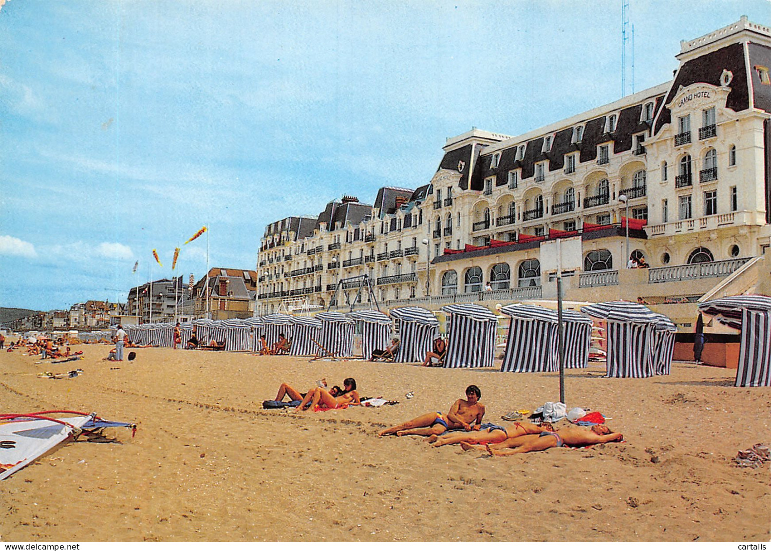14-CABOURG-N°4177-A/0365 - Cabourg