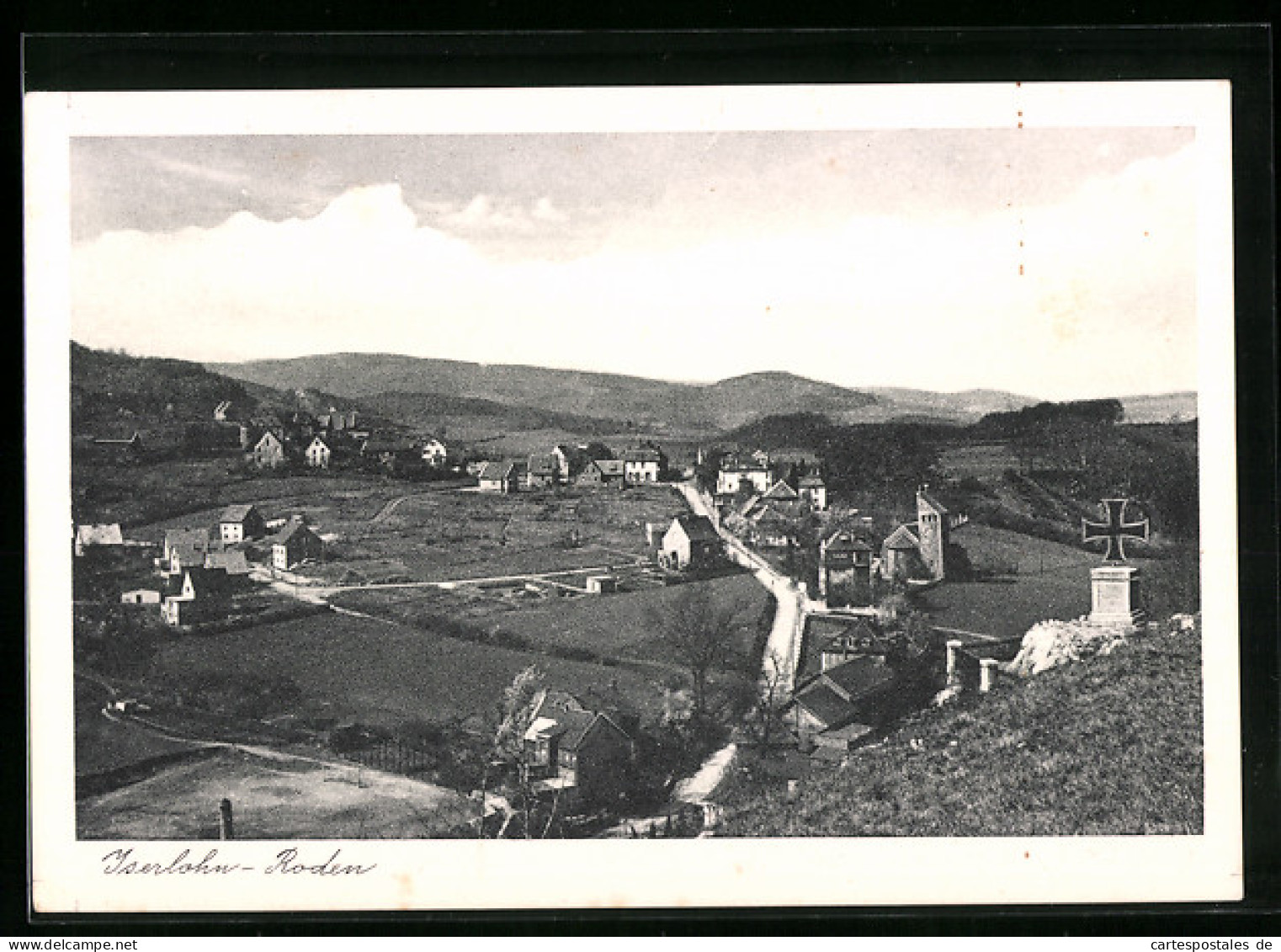 AK Iserlohn-Roden, Generalansicht Mit Dem Monument Im Vordergrund  - Iserlohn