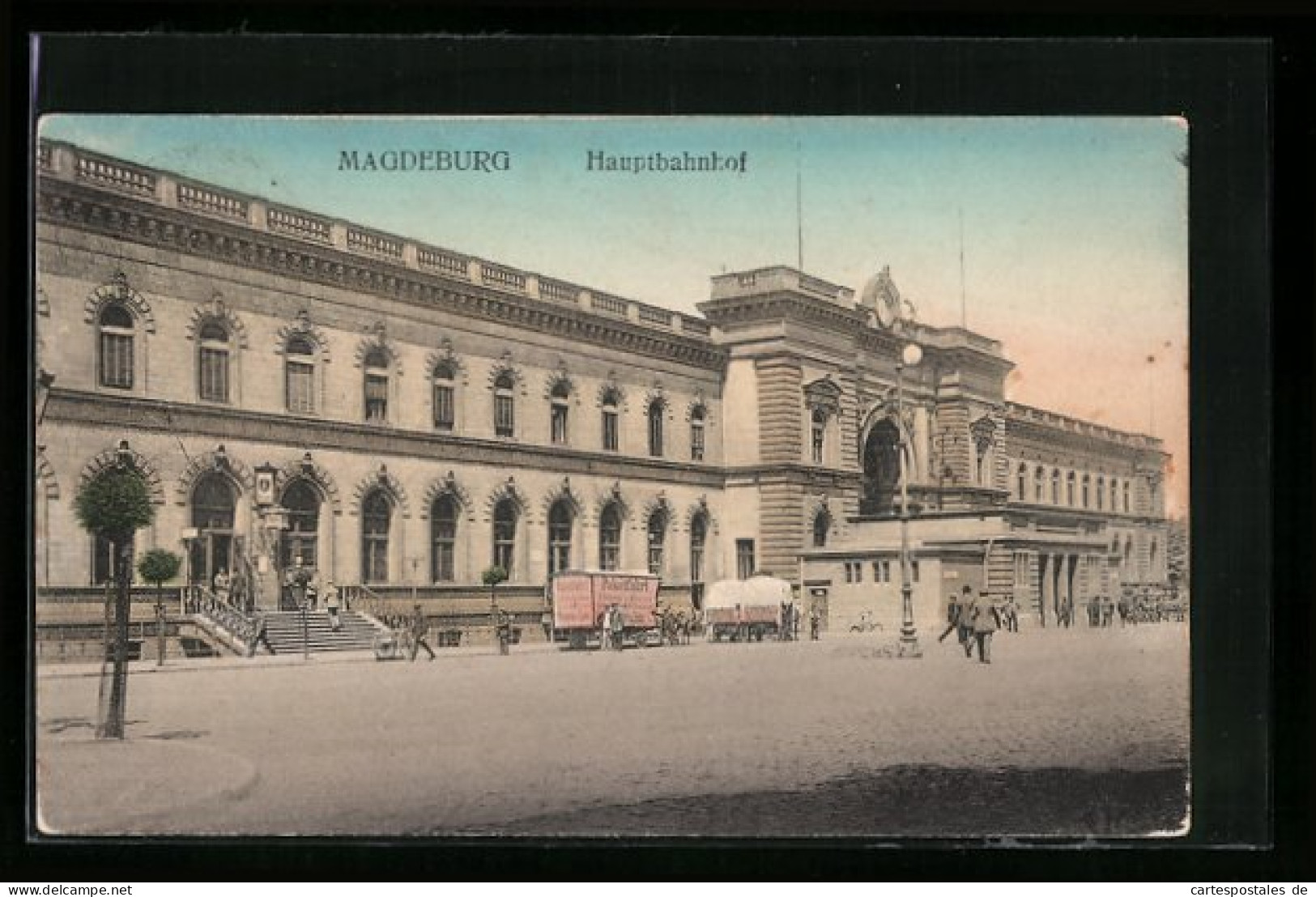 AK Magdeburg, Vor Dem Hauptbahnhof  - Maagdenburg