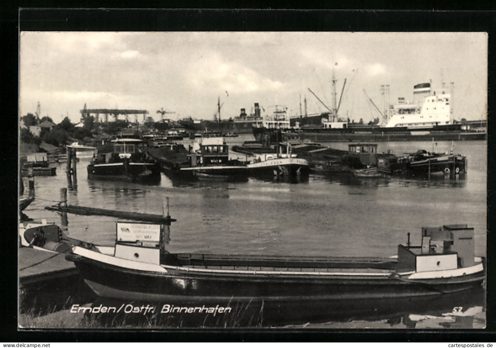 AK Emden I. Ostfr., Schiffe Im Binnenhafen  - Emden