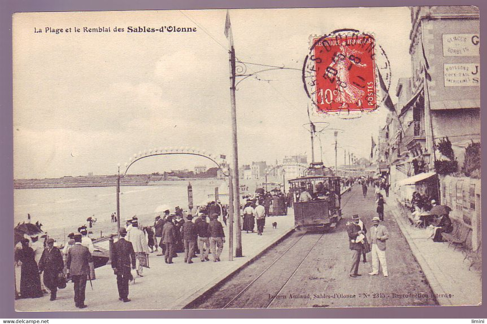 85 - SABLES D'OLONNE - Le REMBLAI Et La PLAGE - ANIMÉE - - Sables D'Olonne