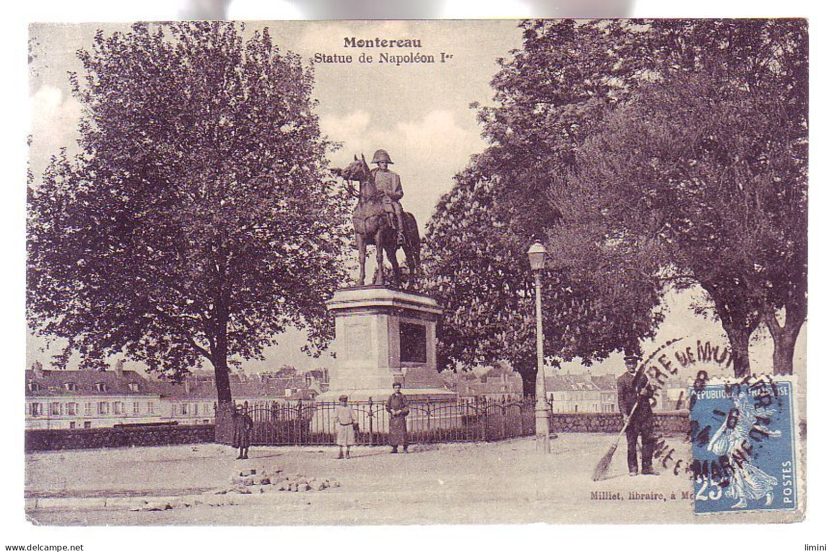 77 - MONTEREAU - STATUE De NAPOLÉON - ANIMÉE - - Montereau