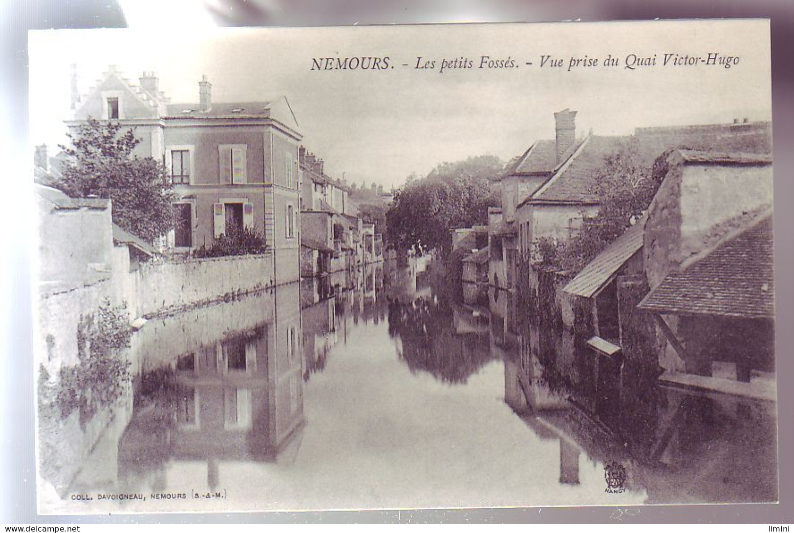 77 - NEMOURS - Les PETITS FOSSES - VUE Du QUAI VICTOR-HUGO - - Nemours