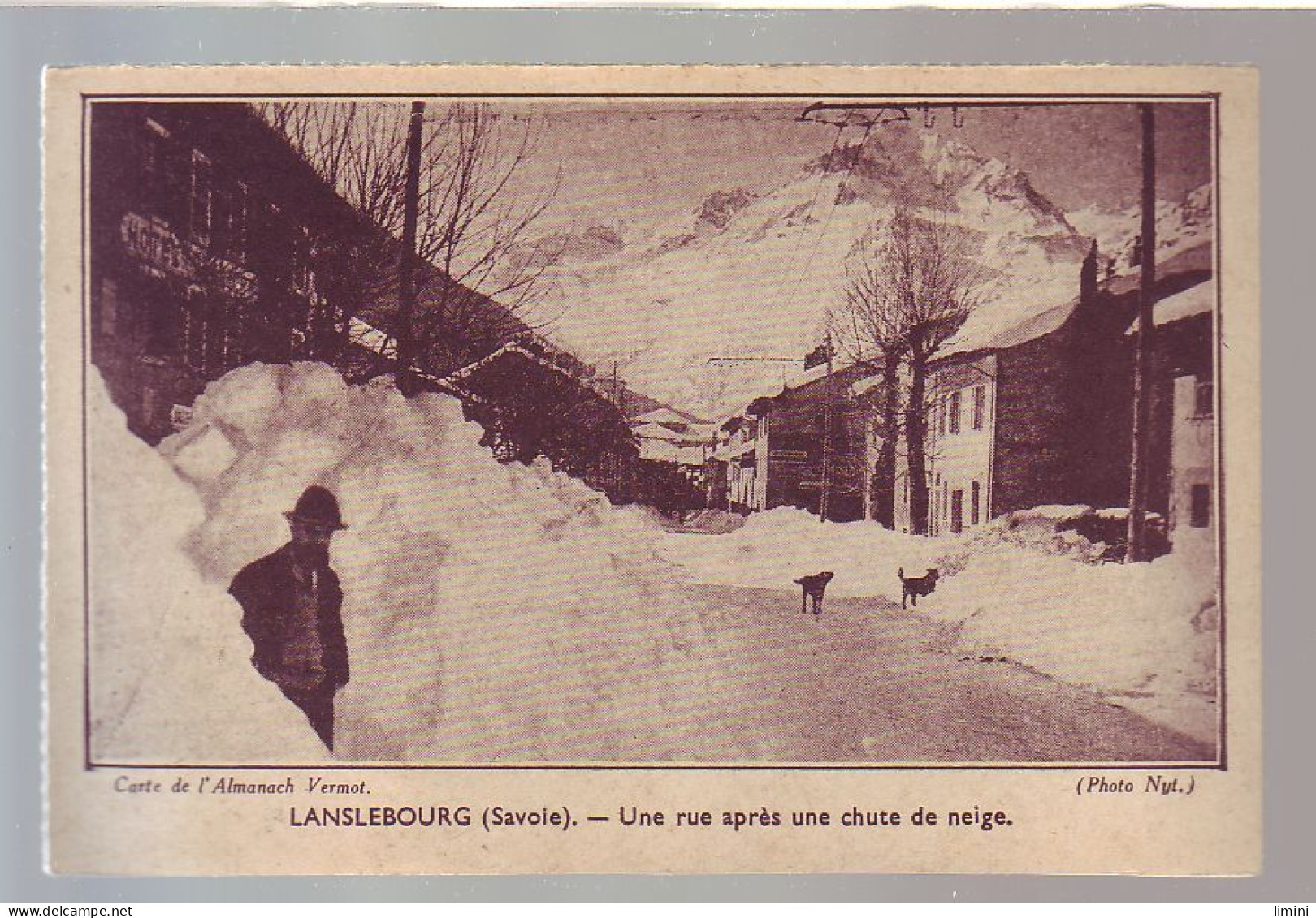 73 - LANSLEBOURG - Une RUE Sous La NEIGE - ANIMÉE - - Other & Unclassified