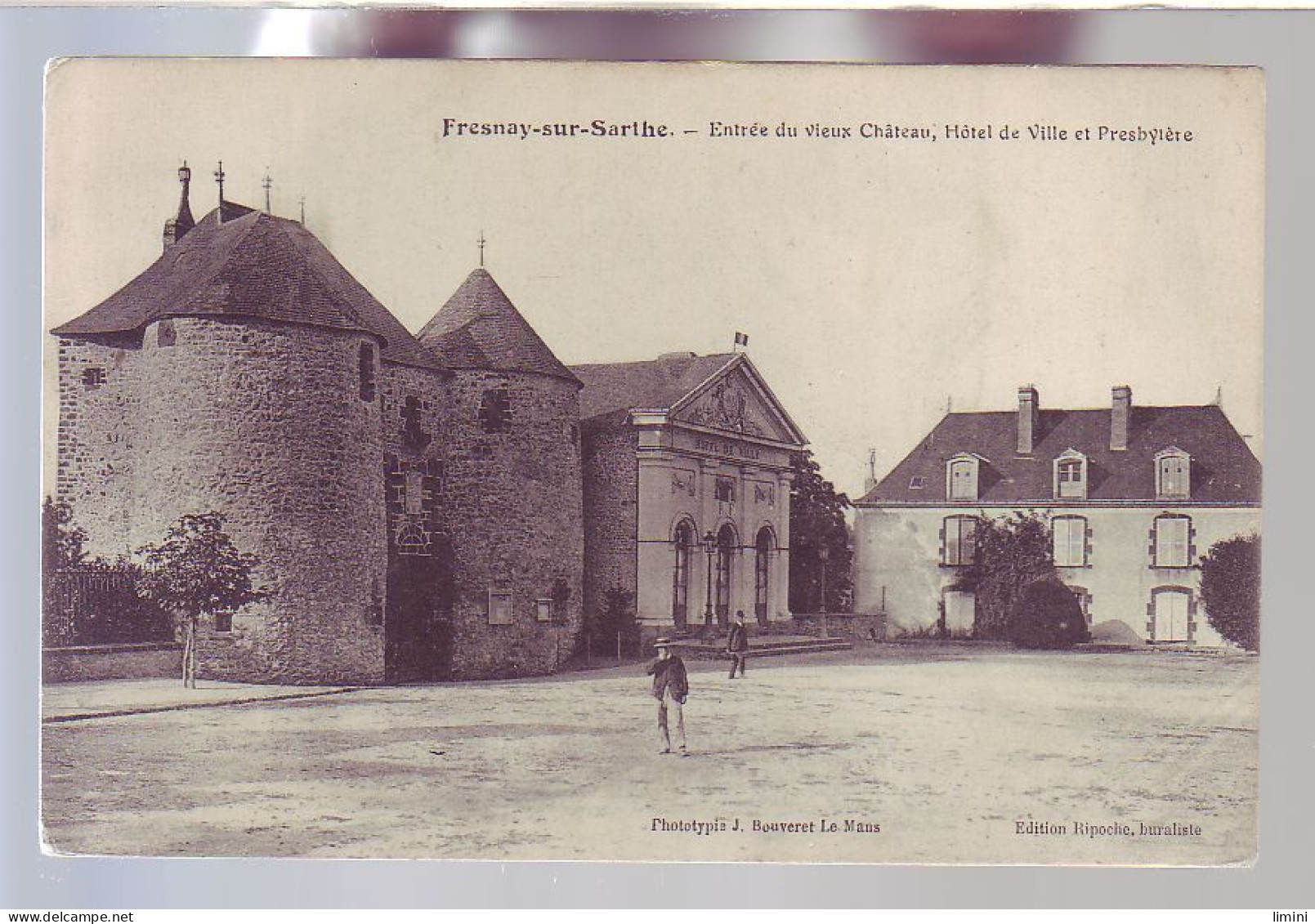 72 - FRESNAY-sur-SARTHE - HÔTEL De VILLE Et PRESBYTERE - ANIMÉE - - Other & Unclassified