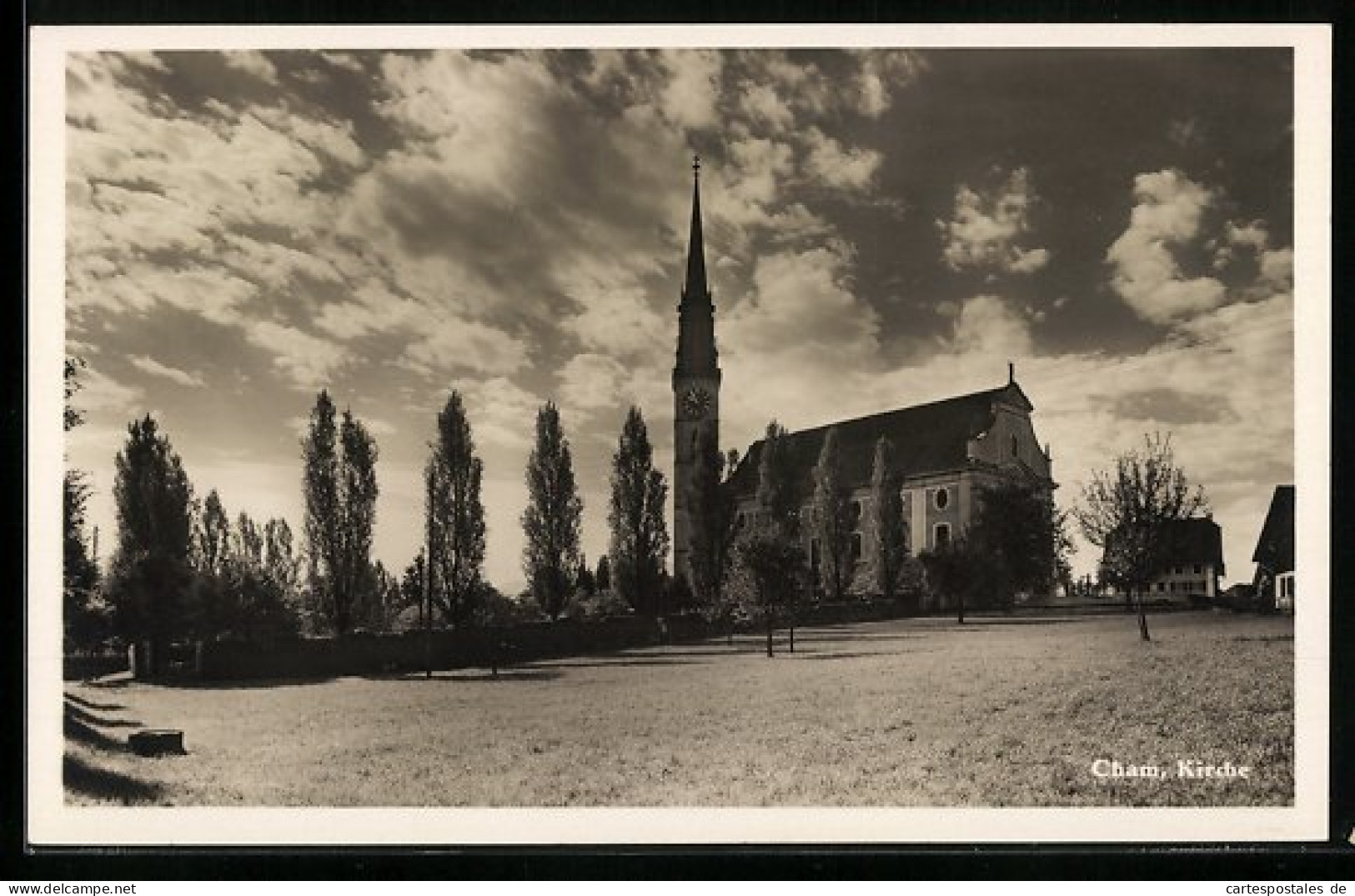 AK Cham, Auf Der Wiese An Der Kirche  - Cham