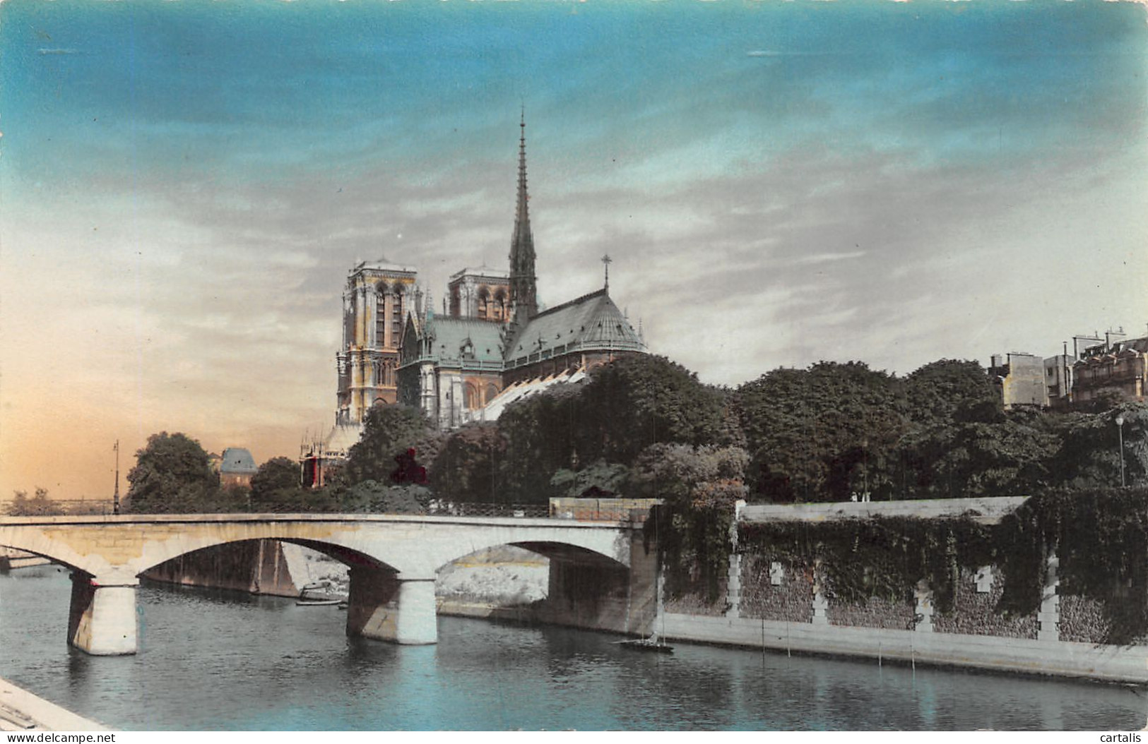 75-PARIS NOTRE DAME-N°4190-F/0327 - Notre Dame De Paris