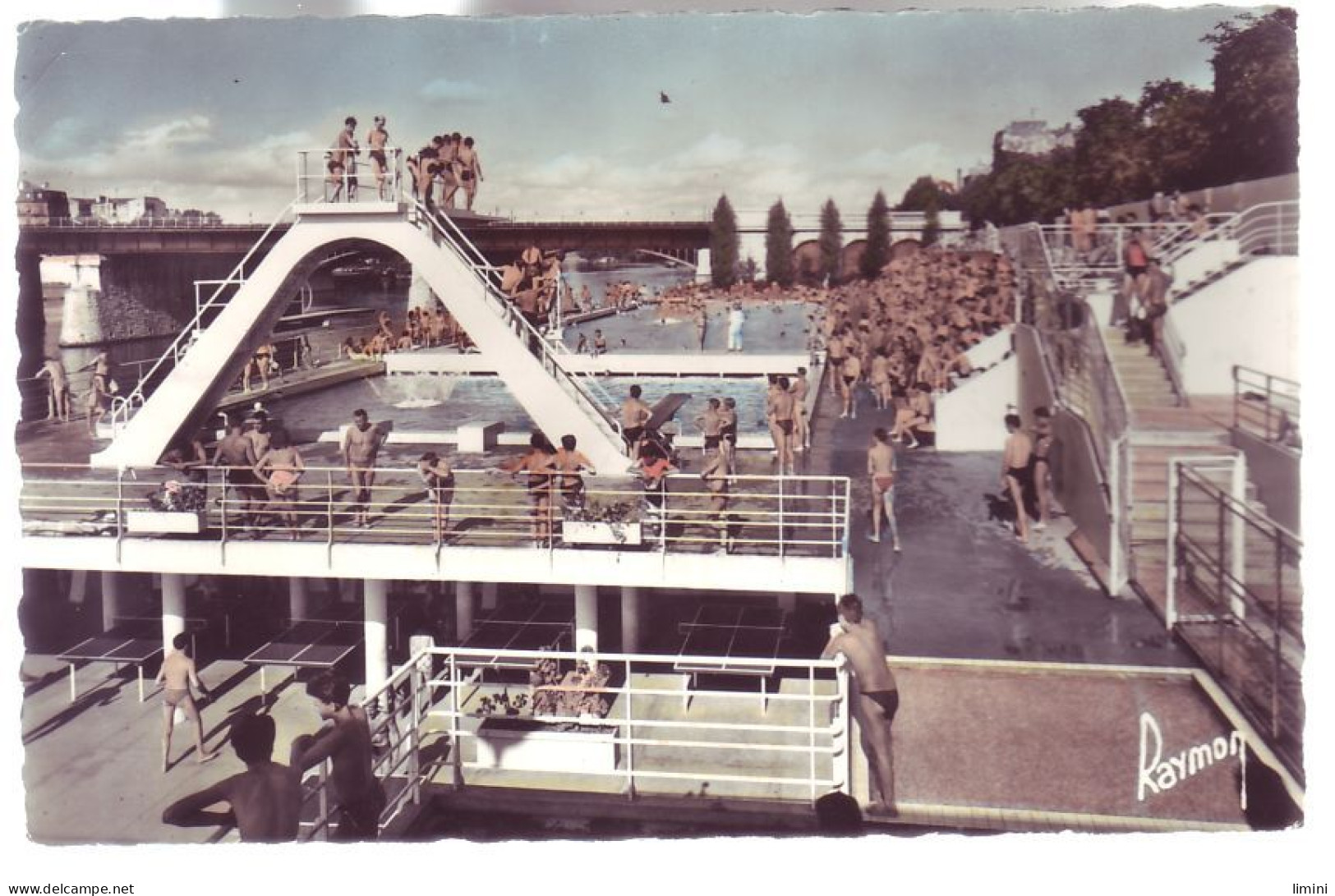 92 - LEVALLOIS - PISCINE MUNICIPALE - ANIMÉE - - Levallois Perret