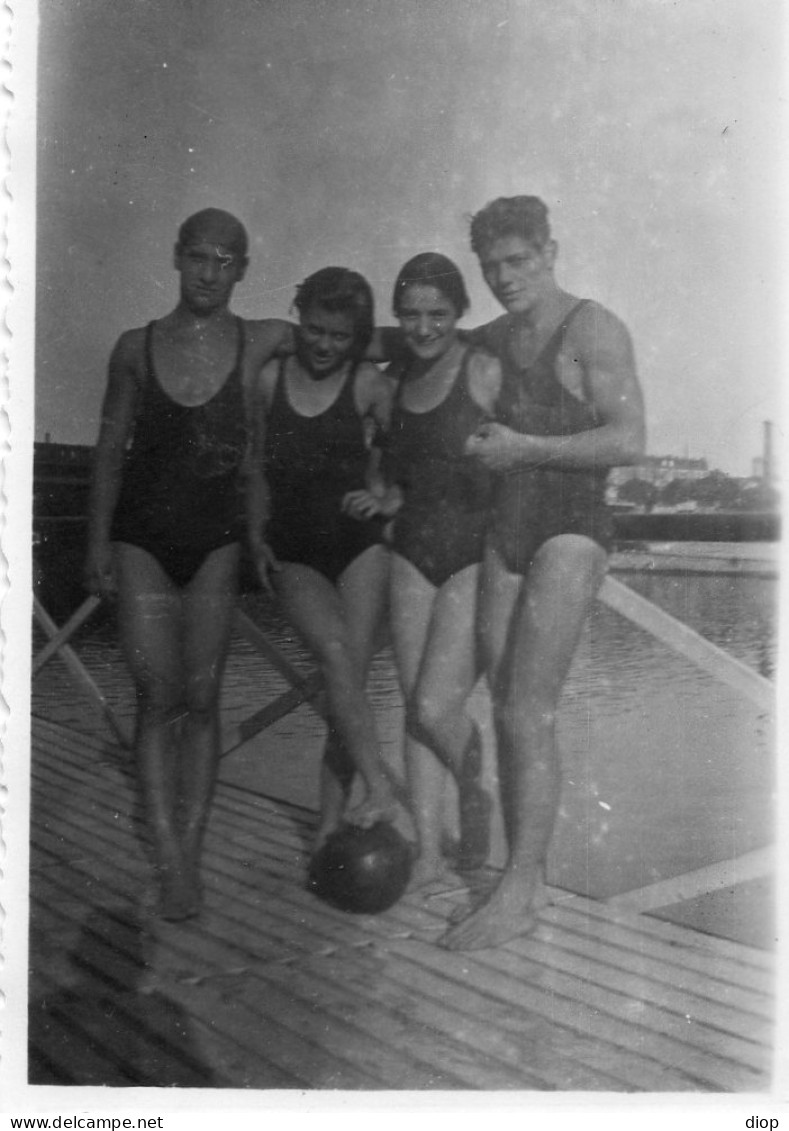 Photo Vintage Paris Snap Shop -famille Family  Maillot De Bain Swimsuit - Autres & Non Classés