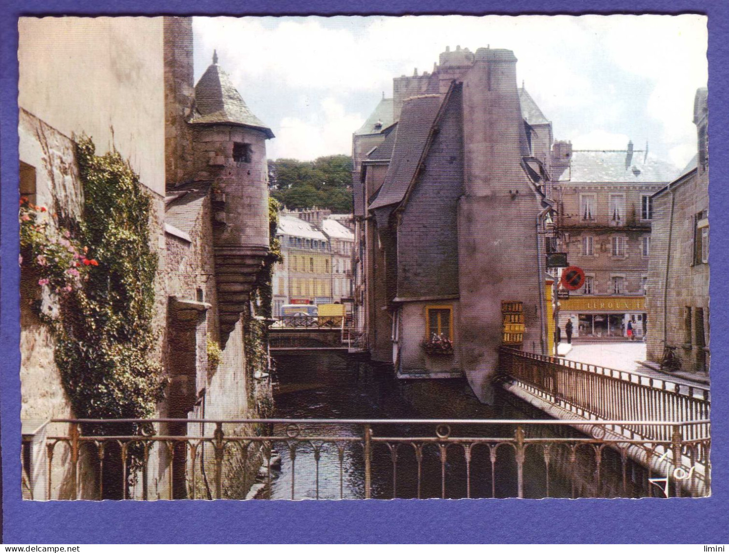 29 - QUIMPER -  ECHAUGETTE EN ENCORBELLEMENT - MAISON LEROUX - - Quimper