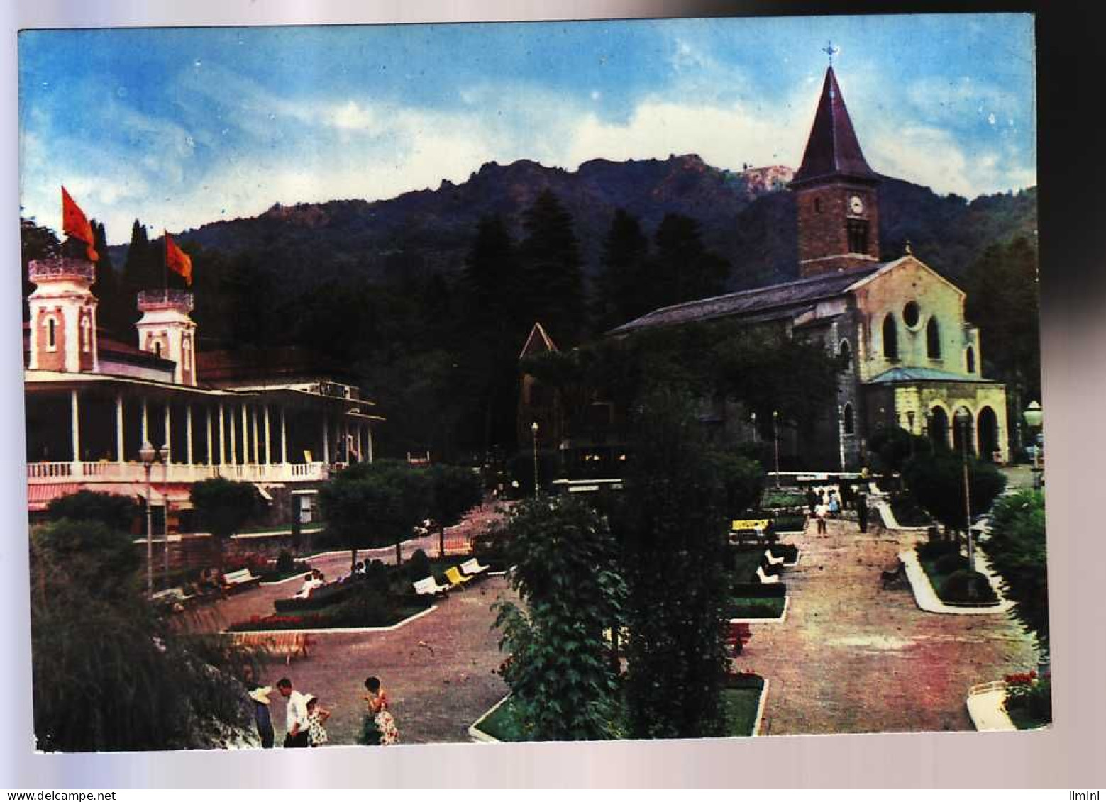 09 - AX Les THERMES - EGLISE Et THERMES - ANIMÉE -  - Ax Les Thermes