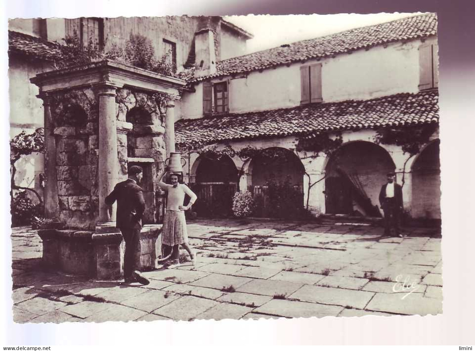 'PAYS BASQUES - VIEUX PUITS - COUPLE  DEVANT Le PUIT -  PORTEUSE D''EAU -' - Sonstige & Ohne Zuordnung