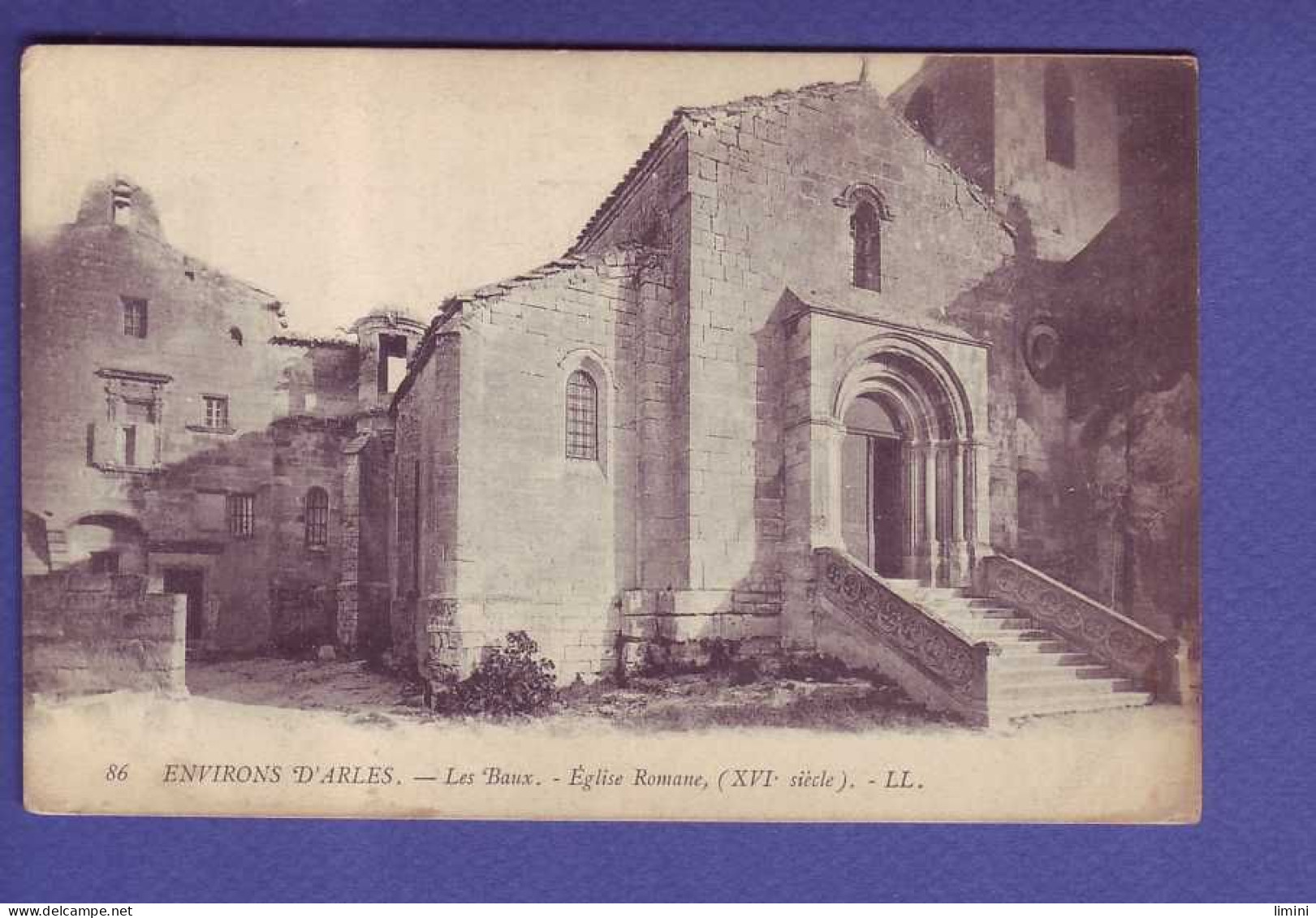 13 - ARLES - Les BAUX - EGLISE ROMANE -  - Arles