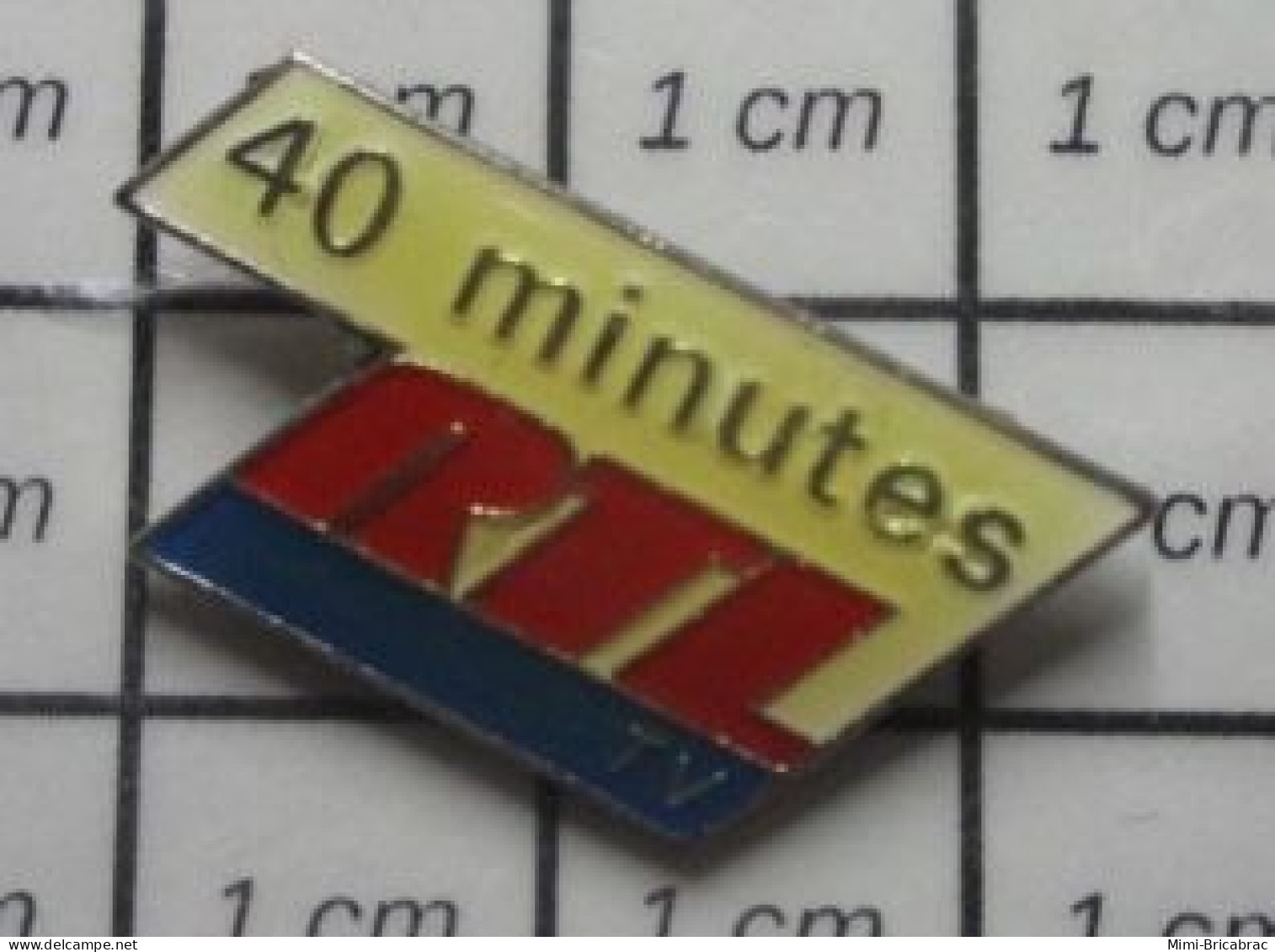 1818B  PINS PIN'S / Beau Et Rare :  MEDIAS / 40 MINUTES RTL TV - Médias