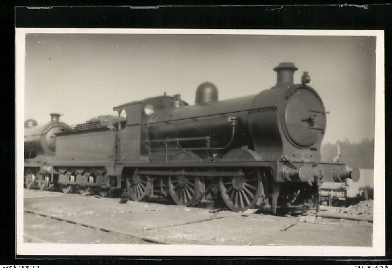 Photo Pc Lokomotive Mit Kennung 17501 Der Englischen Eisenbahn  - Treni