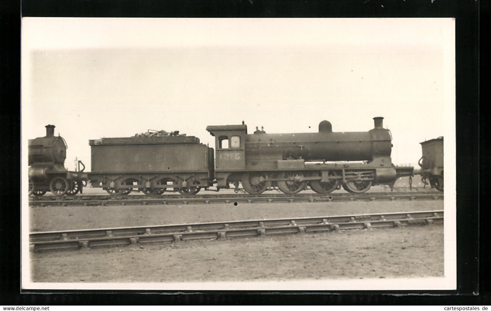 Photo Pc Lokomotive Der Englischen Eisenbahngesellschaft LNER Mit Kennung 1215  - Treni