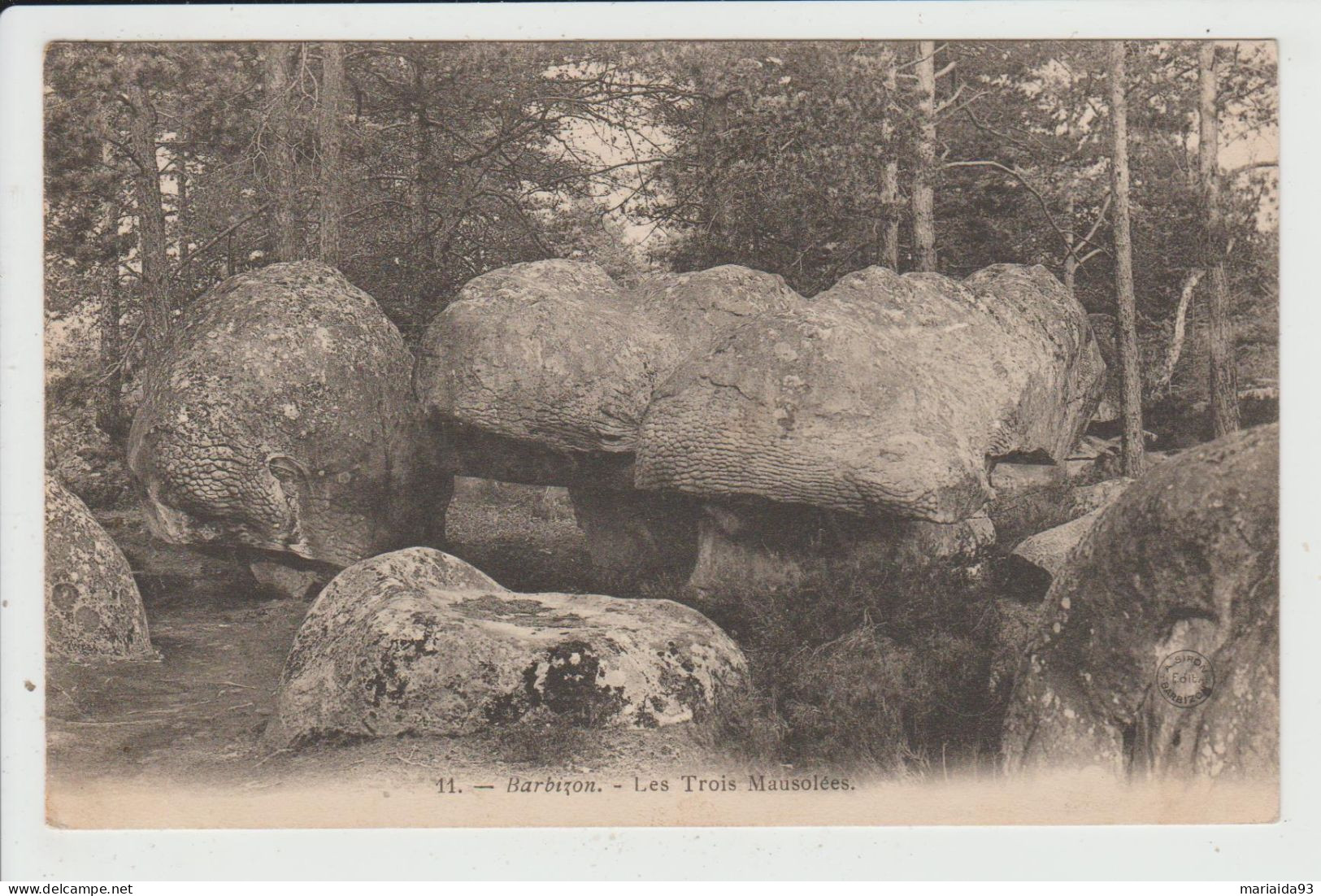 BARBIZON - SEINE ET MARNE - LES TROIS MAUSOLEES - Barbizon