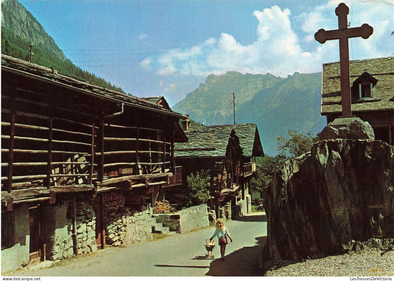 SUISSE - Vieux Raccards Aux Marécottes (Valais) - Animé - Vue Générale - Carte Postale - Saint-Maurice