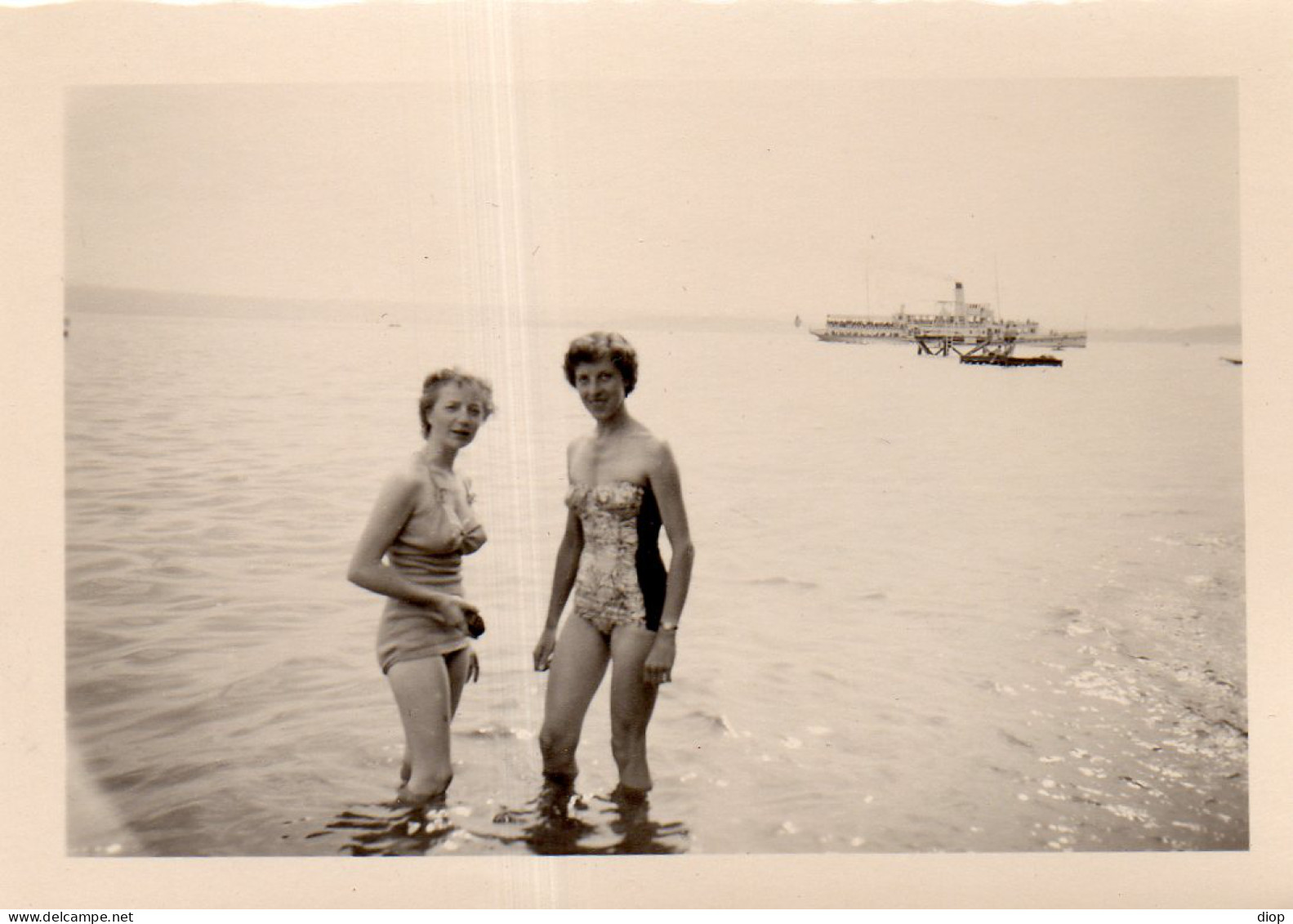 Photo Vintage Paris Snap Shop - Femme Maillot De Bain Mer Bateau  - Anonymous Persons