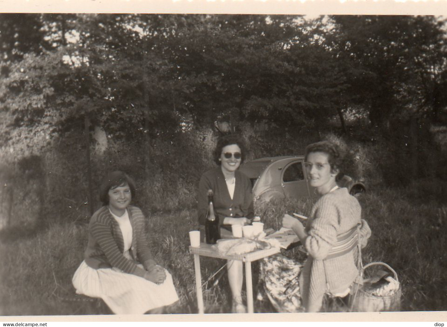 Photo Vintage Paris Snap Shop-femme Women Pique-nic Deux Chevaux - Cars