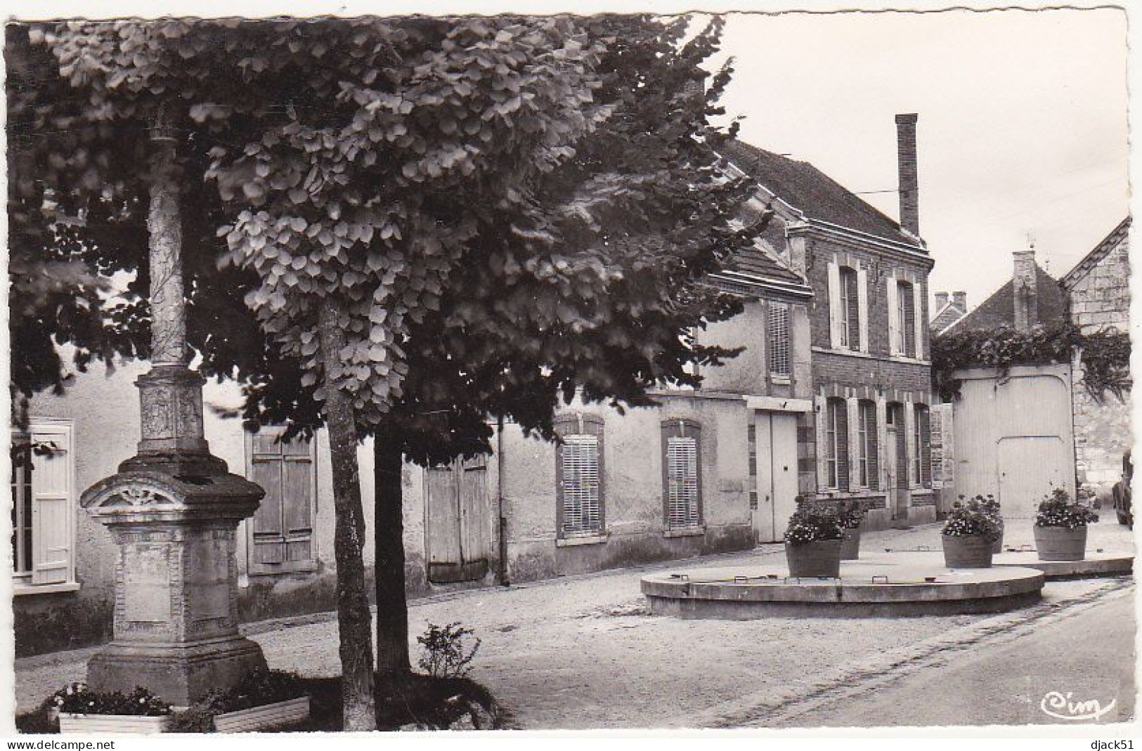 51 - AMBONNAY (Marne) - Place De La Croix - Other & Unclassified