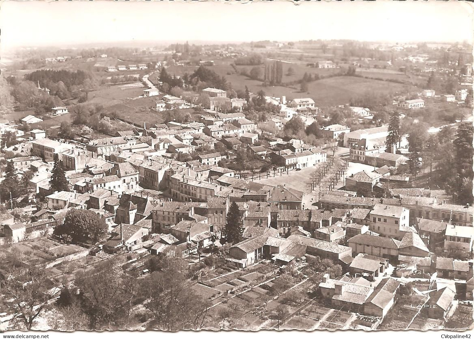 EN AVION AU-DESSUS DE ... MONTGUYON (17) Vue Générale En 1965  CPSM GF - Autres & Non Classés