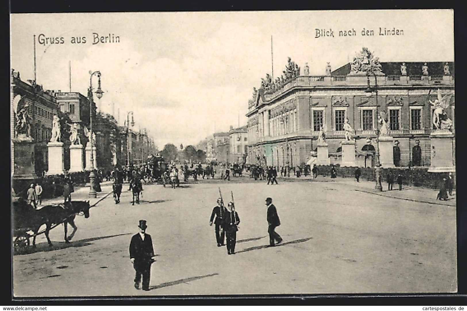 AK Berlin, Strassenpartie Unter Den Linden, Blick Zum Zeughaus  - Mitte