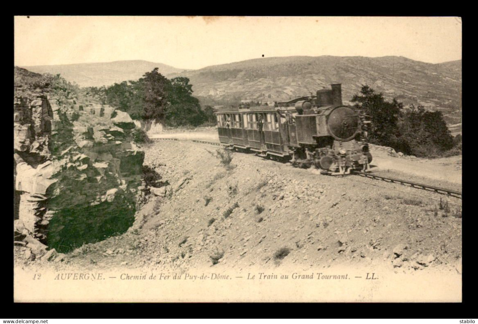 63 - CHEMIN DE FER DU PUY-DE-DOME - LE TRAIN AU GRAND TOURNANT - Andere & Zonder Classificatie