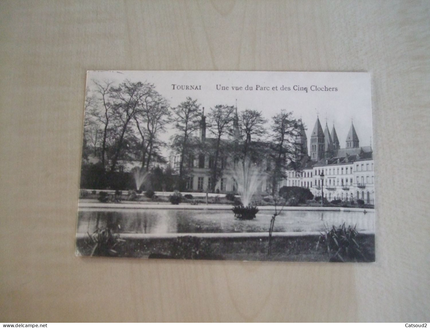 Carte Postale Ancienne 1916 TOURNAI Une Vue Du Parc Et Des Cinq Clochers - Doornik