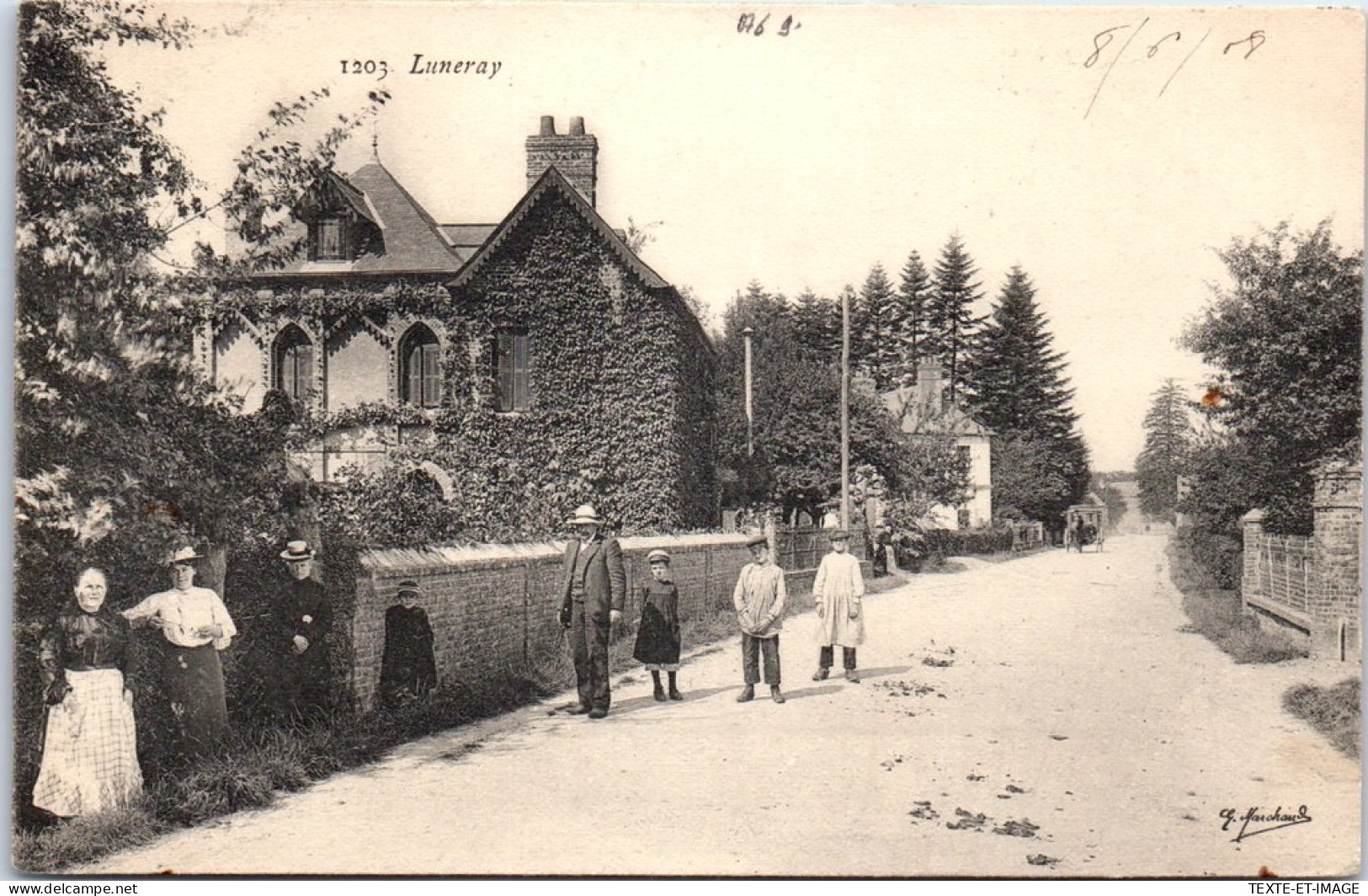 76 LUNERAY - Un Coin De La Localite  - Andere & Zonder Classificatie