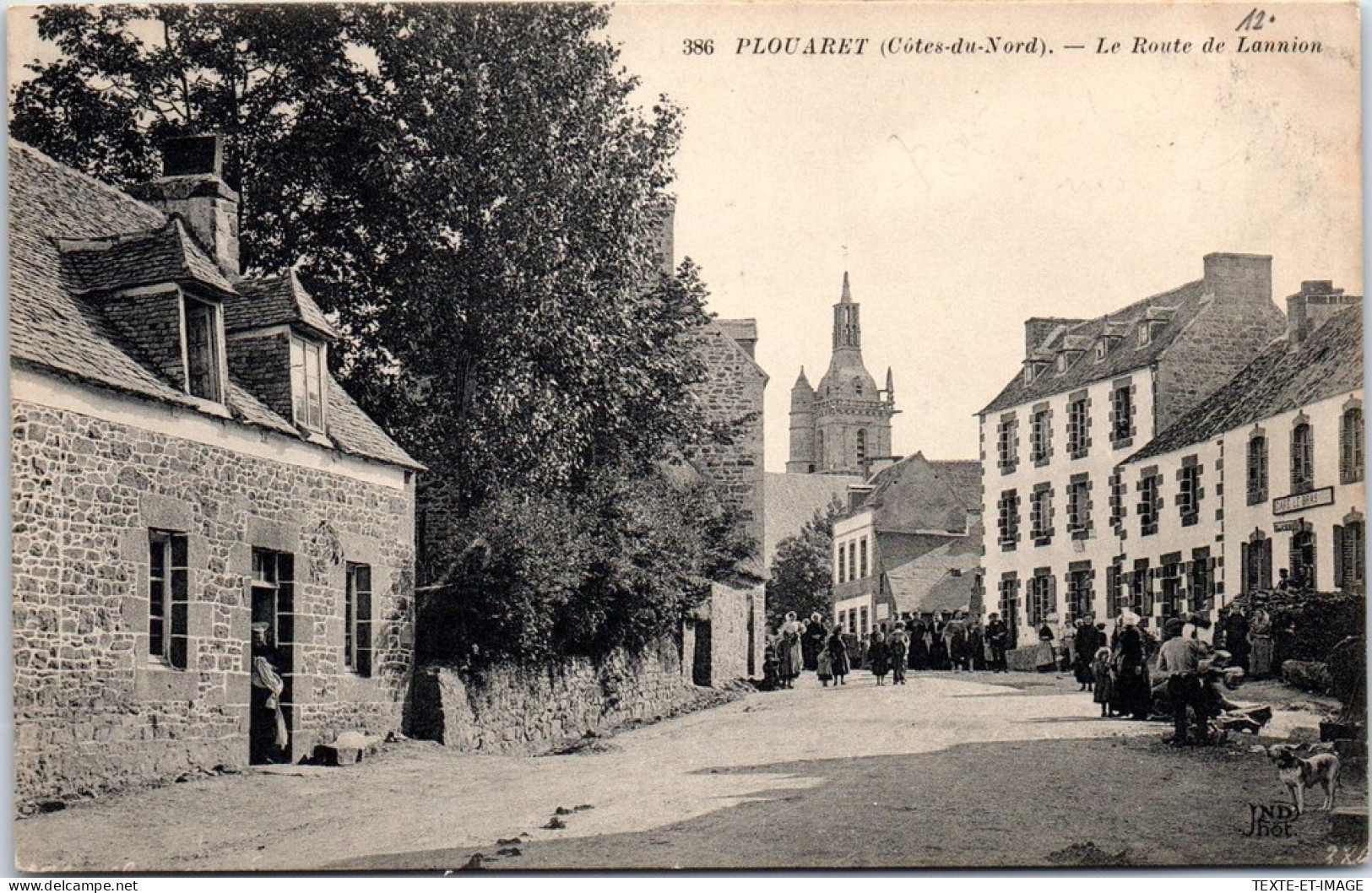 22 PLOUARET - Vue Partielle Route De Lannion  - Plouaret