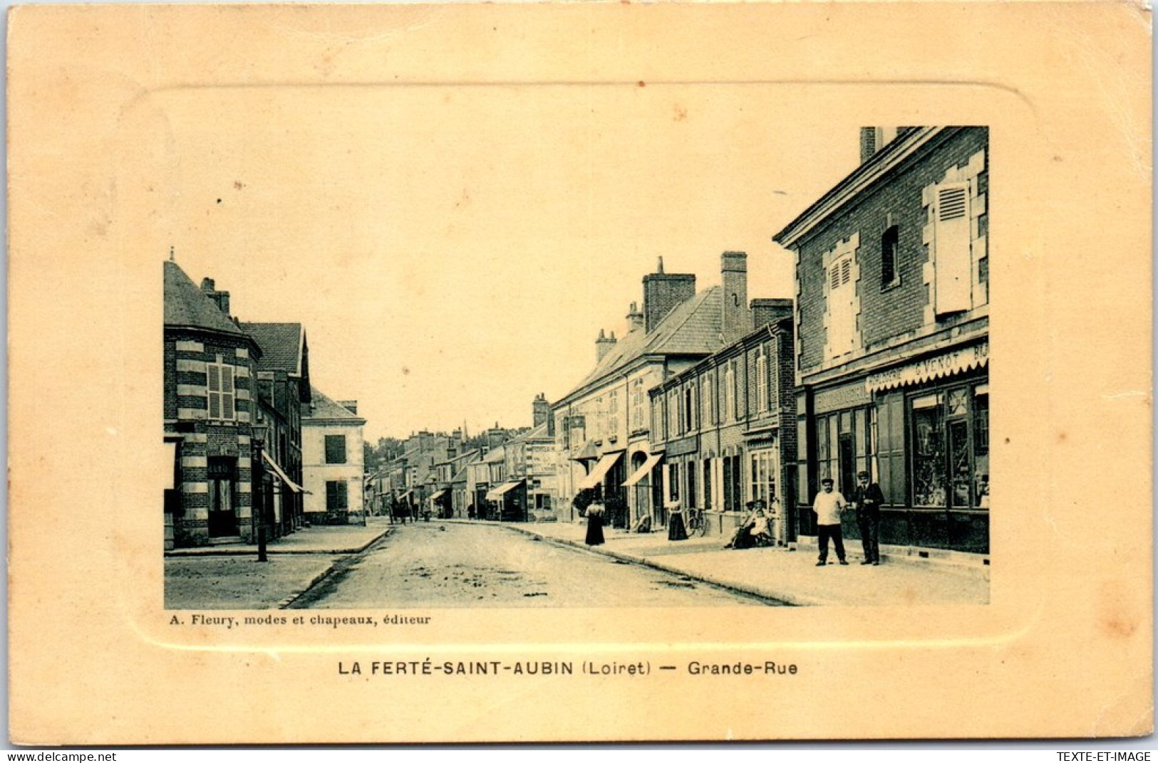 45 LA FERTE SAINT AUBIN - La Grande Rue (commerces) - La Ferte Saint Aubin