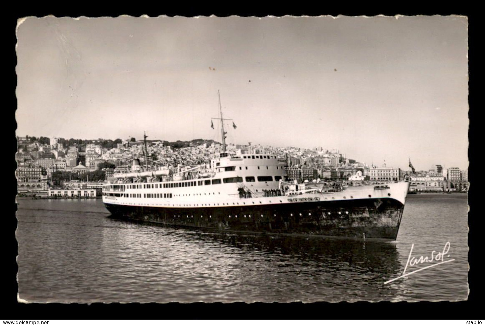 BATEAUX - PAQUEBOT - EL DJESAIR - CIE NAVIGATION MIXTE - Steamers