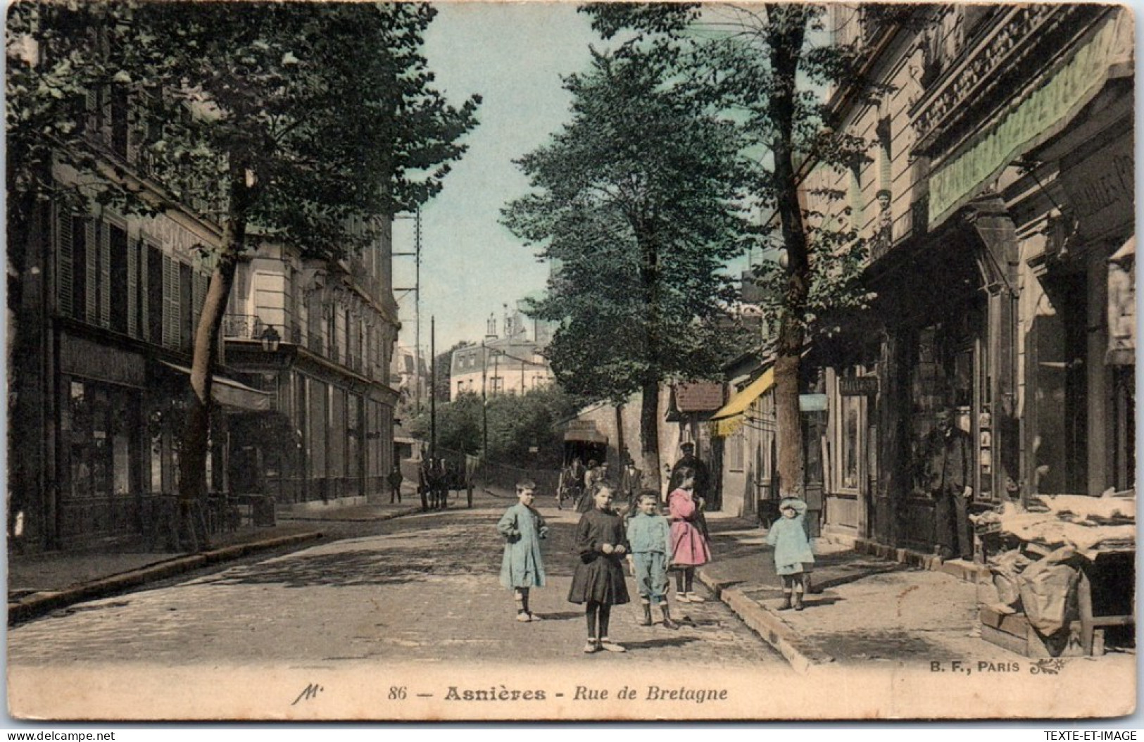 92 ASNIERES - La Rue De Bretagne  - Asnieres Sur Seine