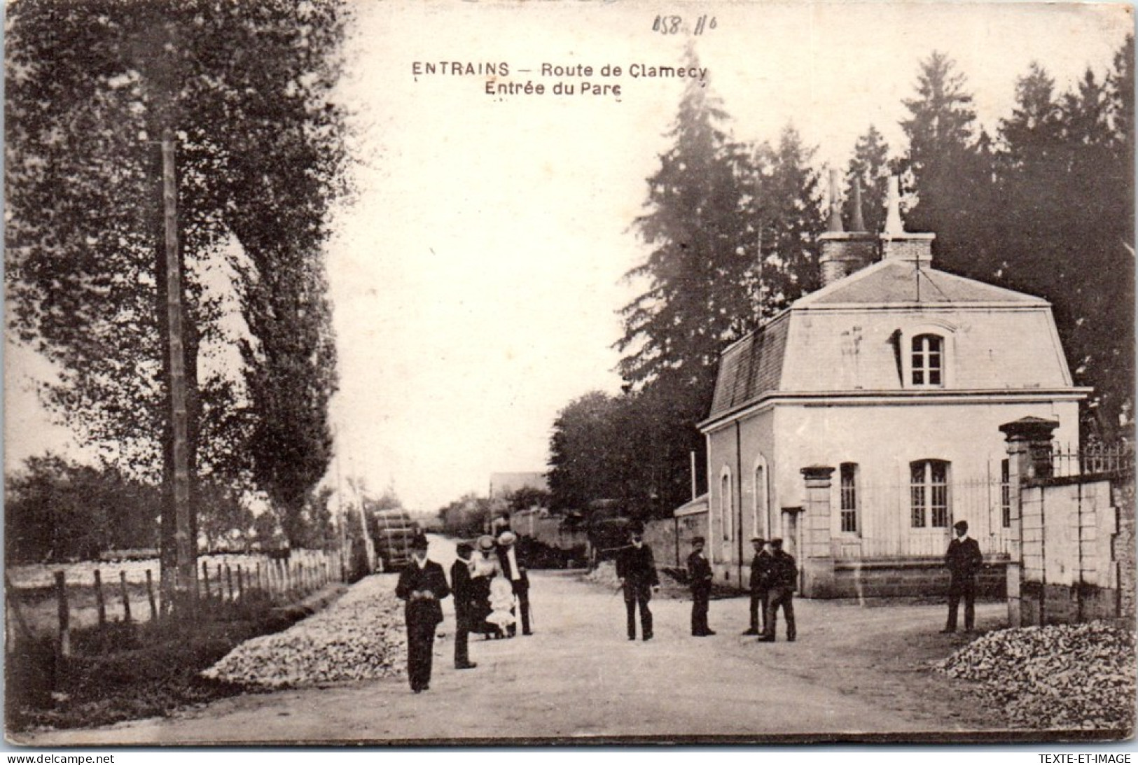 58 ENTRAINS - Route De Clamecy Entree Du Parc  - Autres & Non Classés