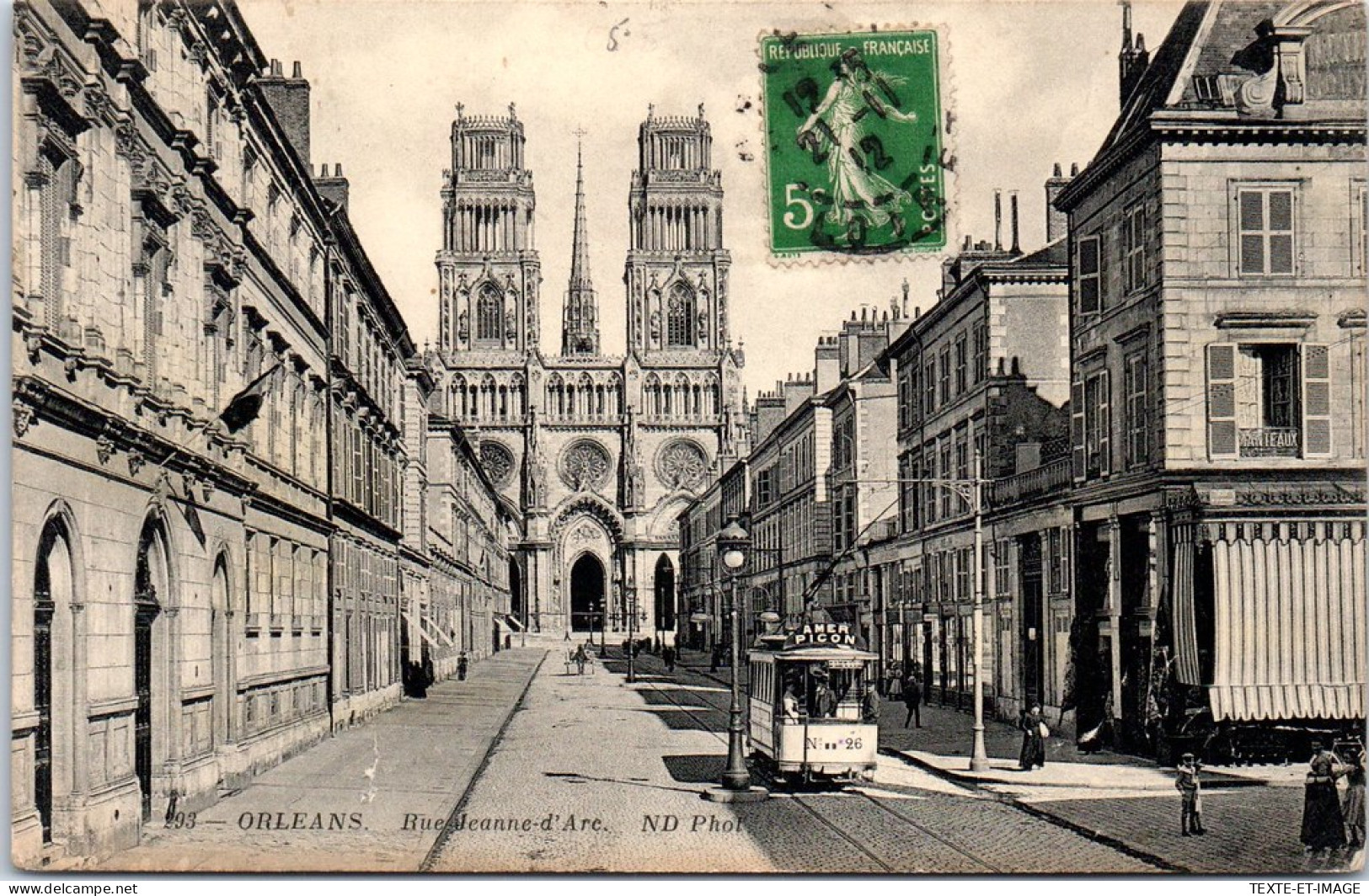 45 ORLEANS - Rue Jeanne D'arc, Au Fond La Cathedrale  - Orleans