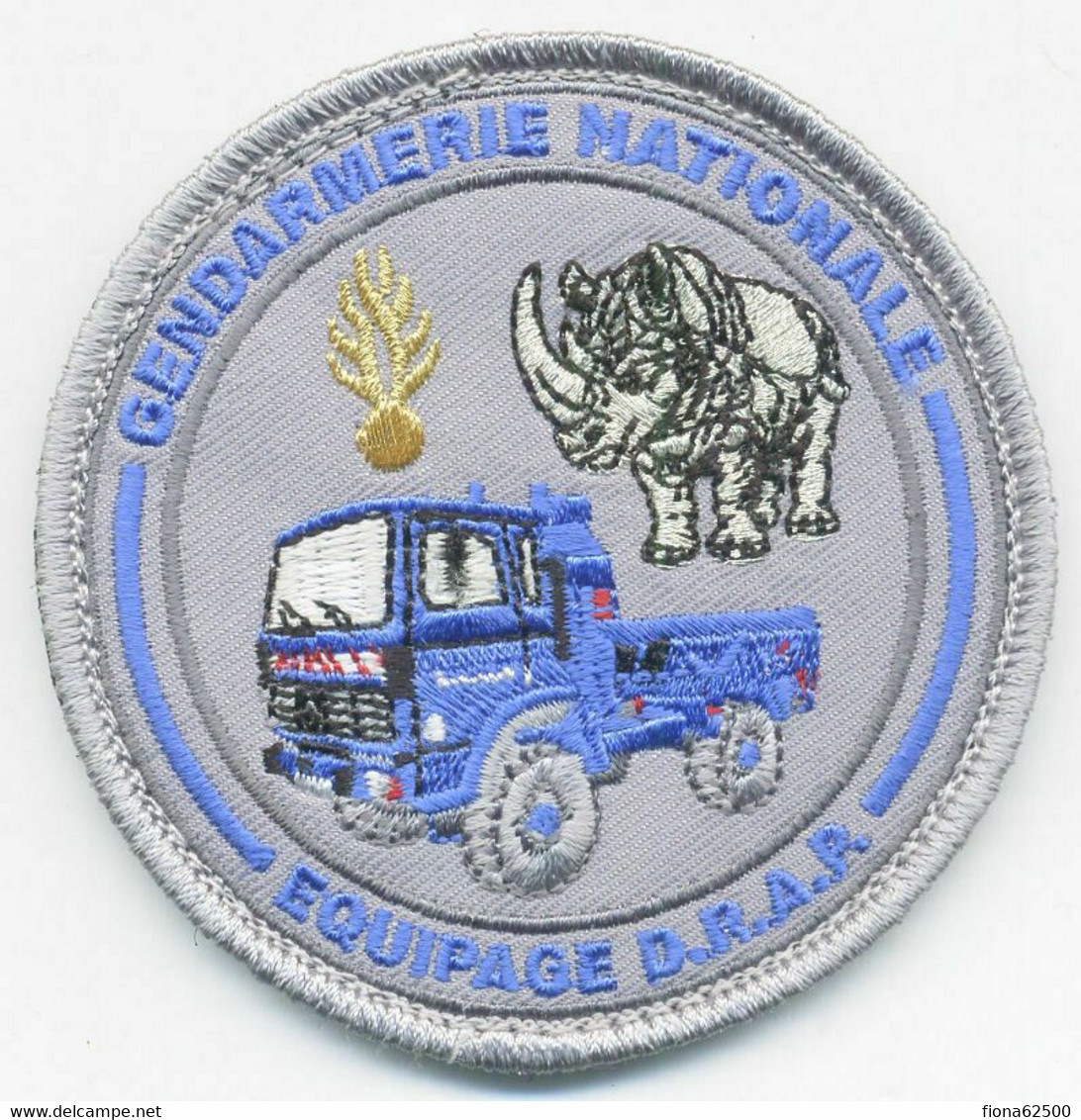 ECUSSON PATCH . GENDARMERIE NATIONALE . EQUIPAGE D.R.A.P . - Blazoenen (textiel)