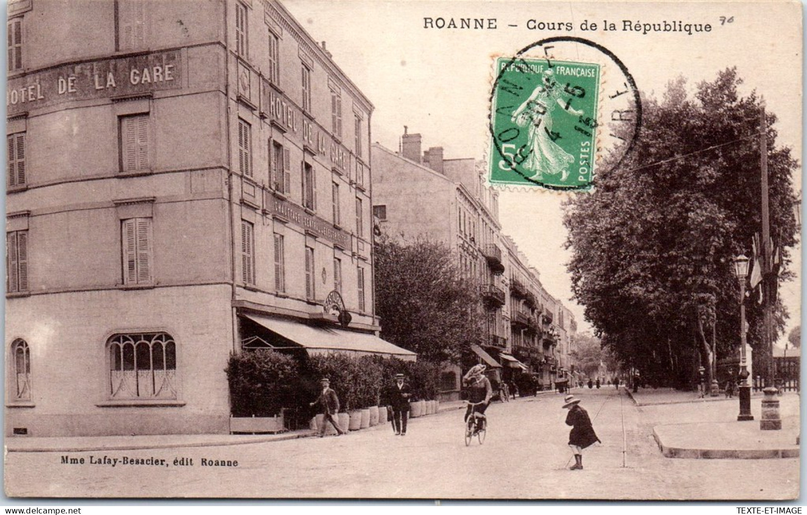 42 ROANNE - Le Cours De La Republique  - Roanne