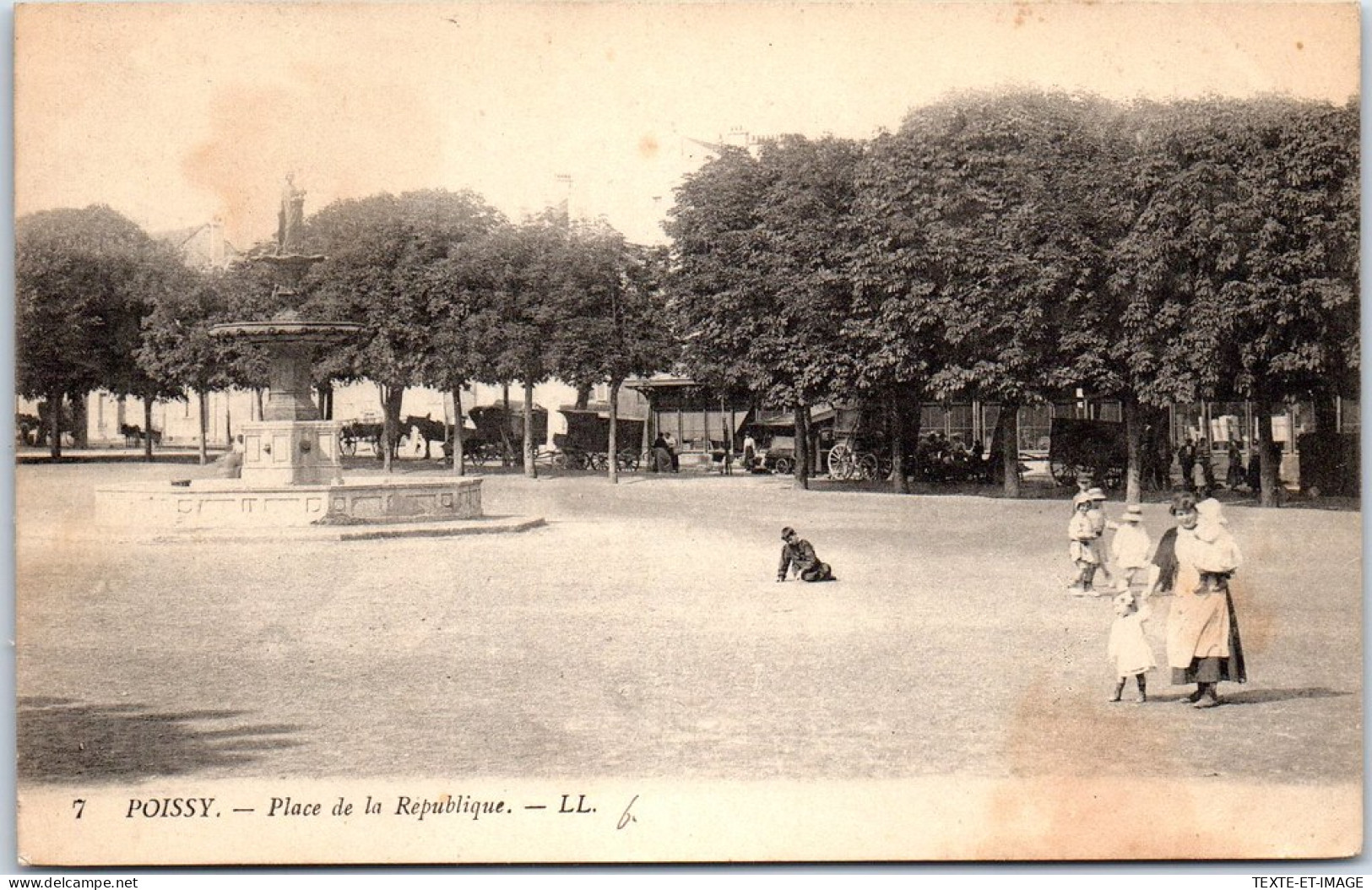 78 POISSY - La Place De La Republique.  - Poissy