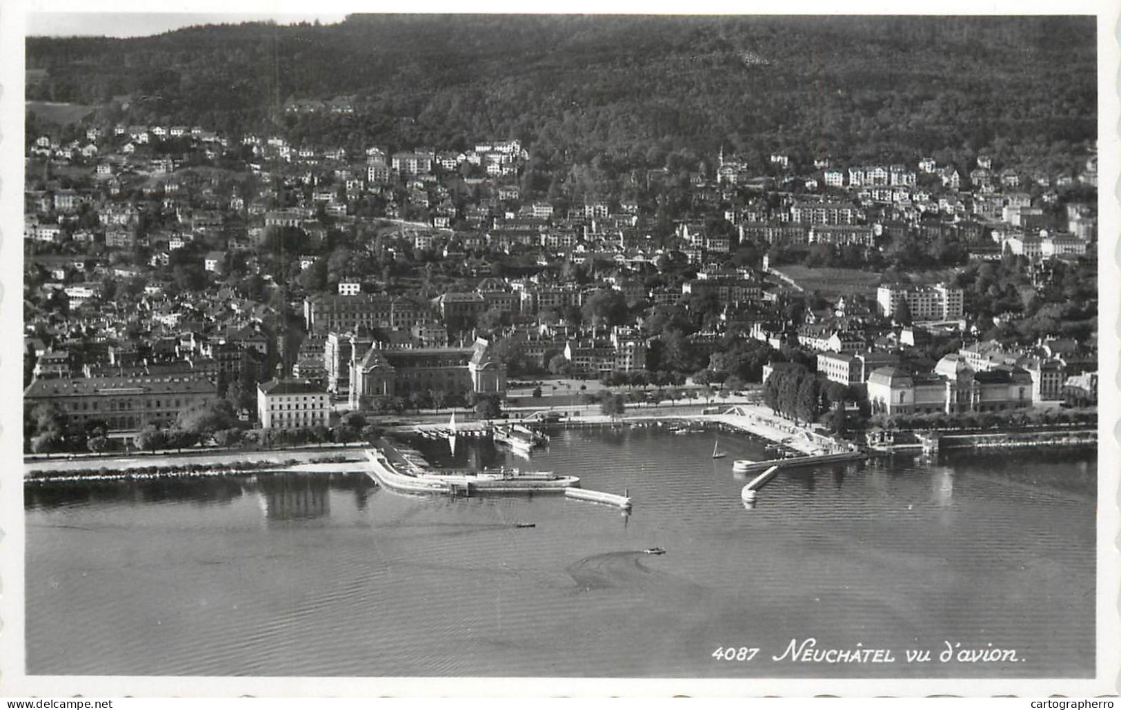 Postcard Switzerland Neuchâtel Vu D'avion - Neuchâtel