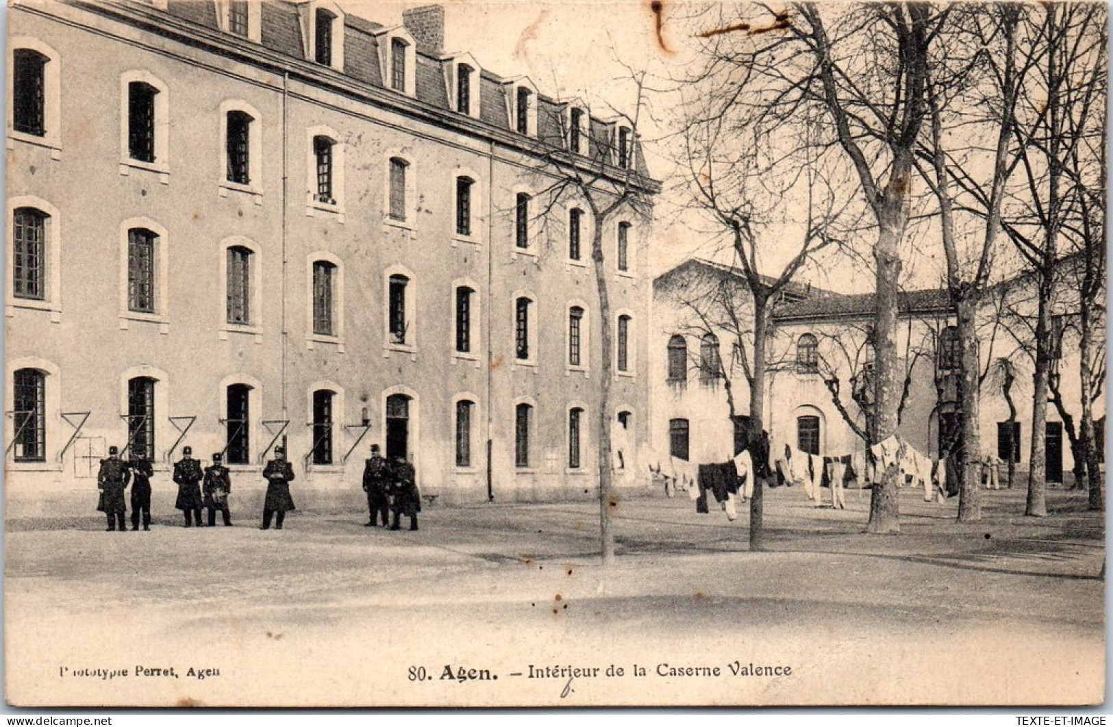 47 AGEN - Interieur De La Caserne Valence  - Agen
