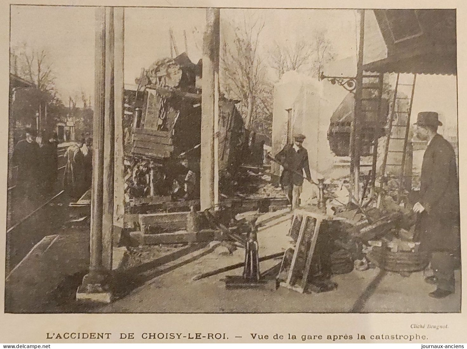 1900 ACCIDENT DE TRAIN À LA GARE DE CHOISY-LE-ROI - Revue " SOLEIL DU DIMANCHE " - 1900 - 1949